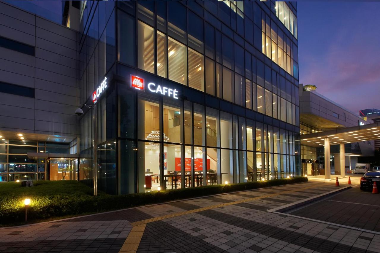 Orakai Songdo Park Hotel