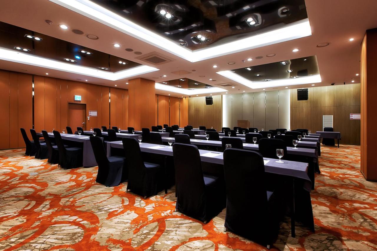 Orakai Songdo Park Hotel