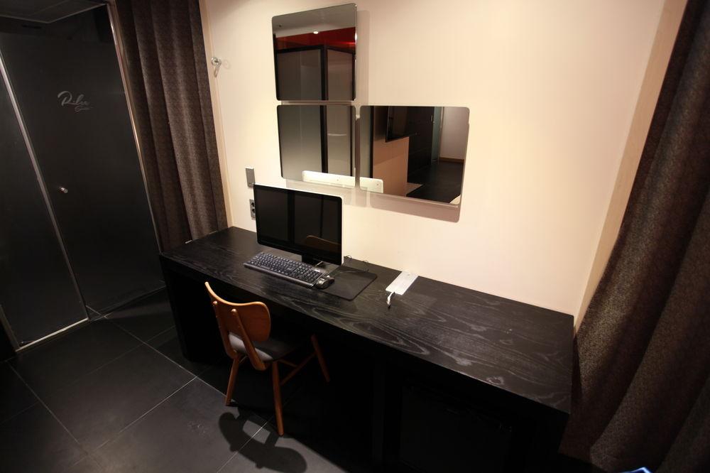 R. Lee Suite Hotel Ganseok