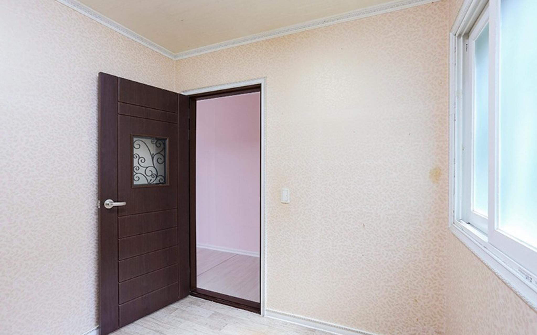 Seokmodo Beach White House Pension