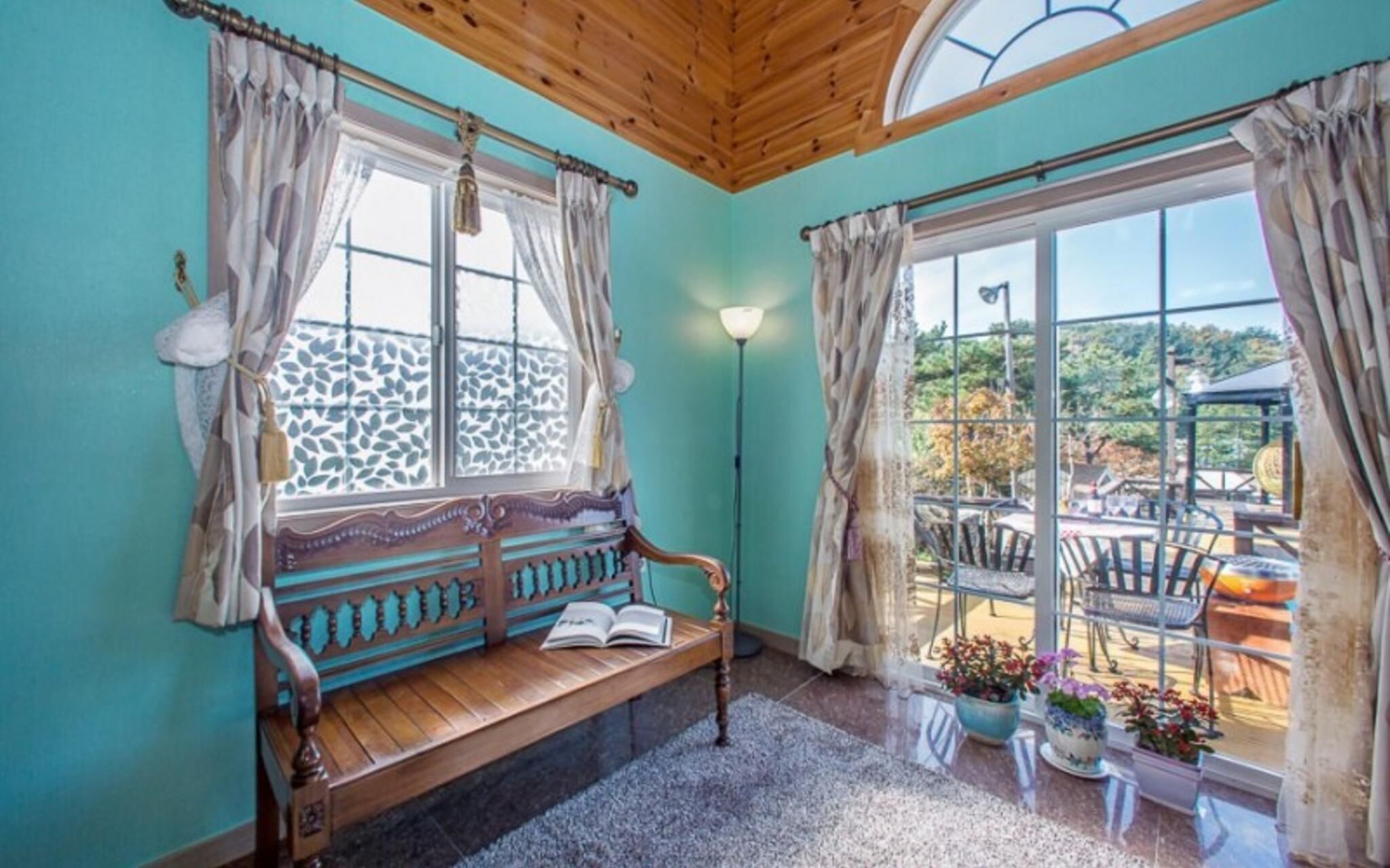 Seonjedo Iris Pension