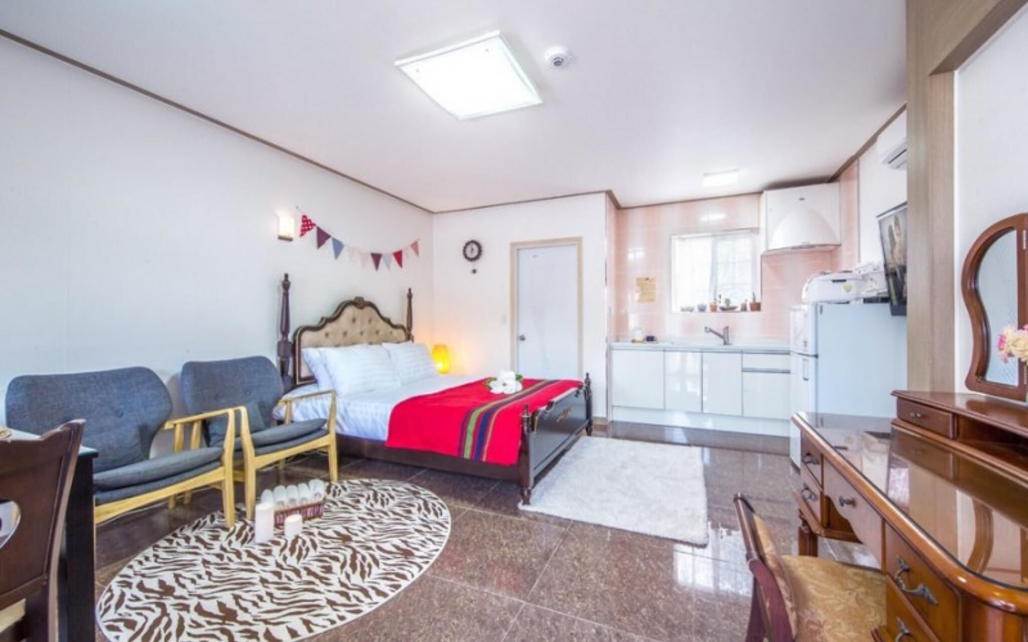 Seonjedo Iris Pension