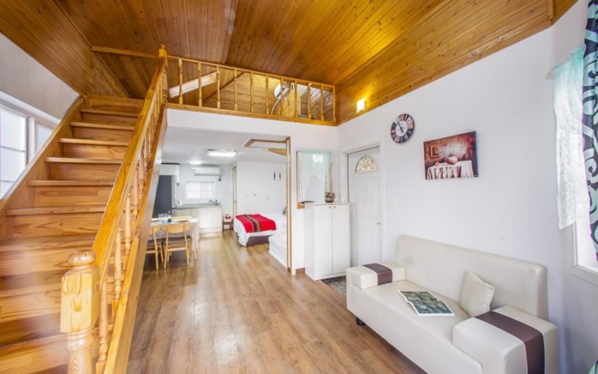 Seonjedo Iris Pension