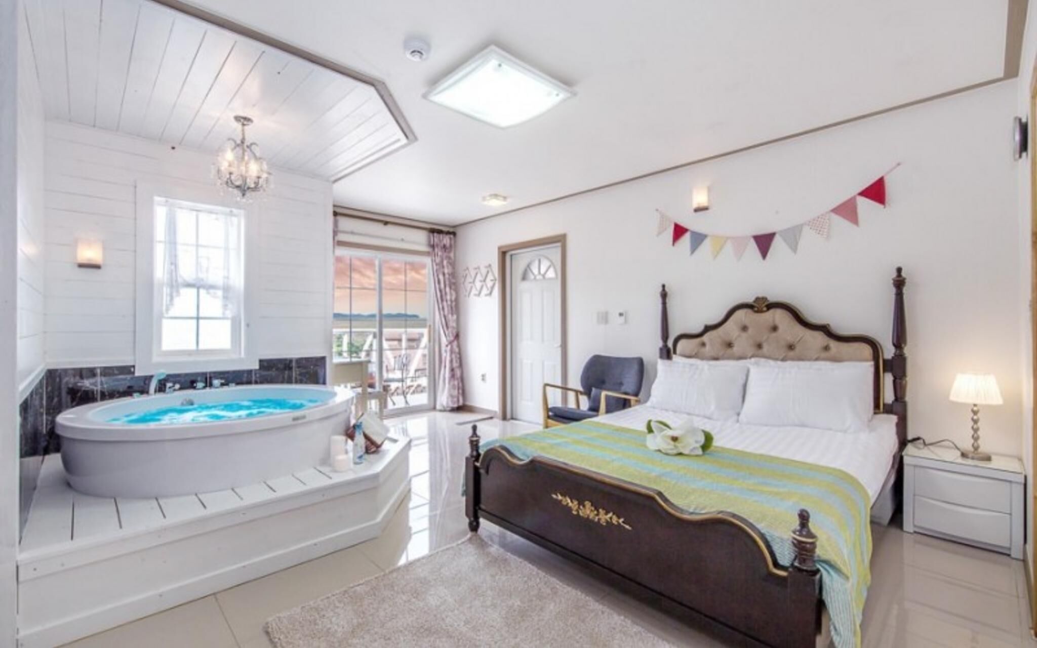 Seonjedo Iris Pension