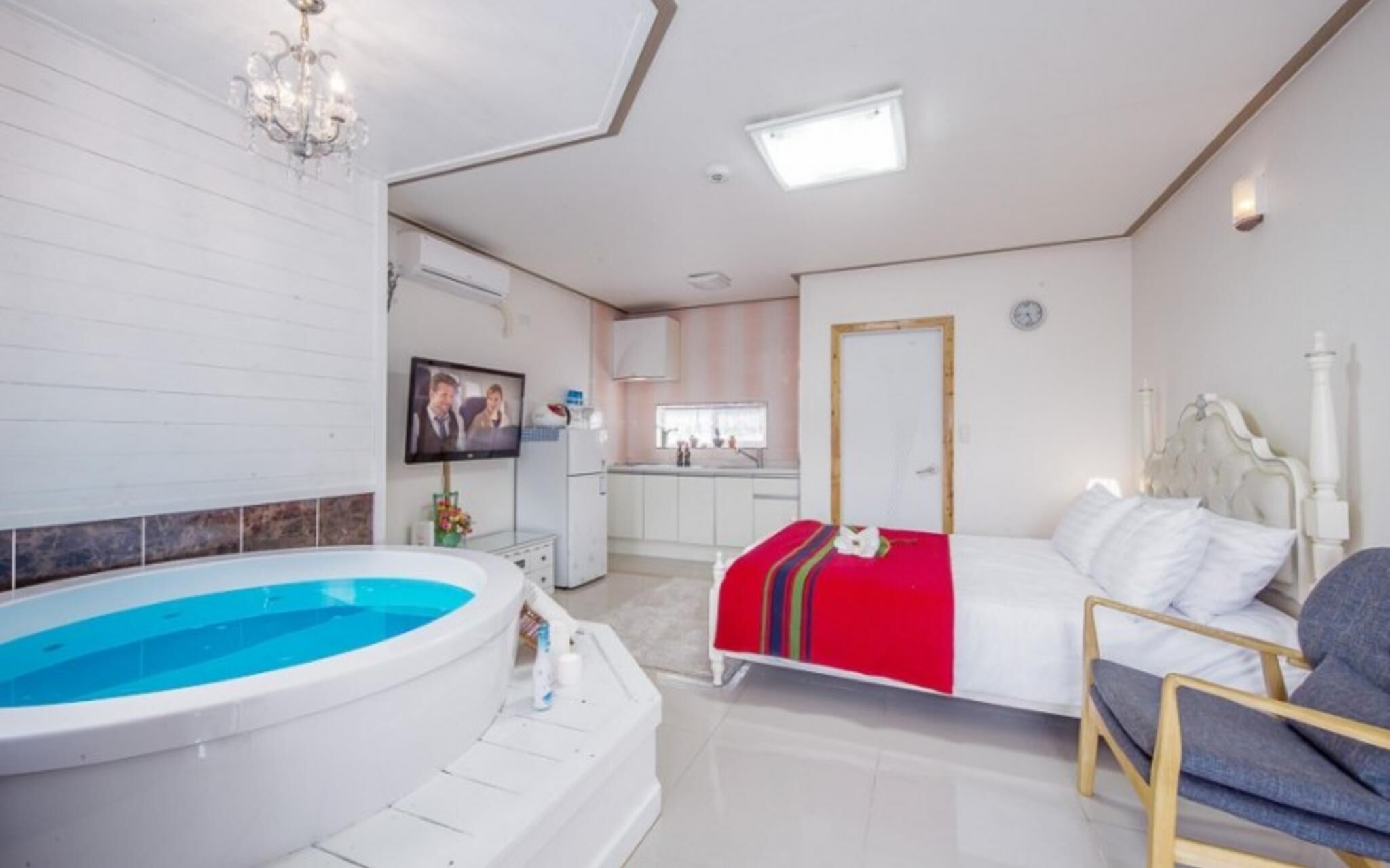 Seonjedo Iris Pension