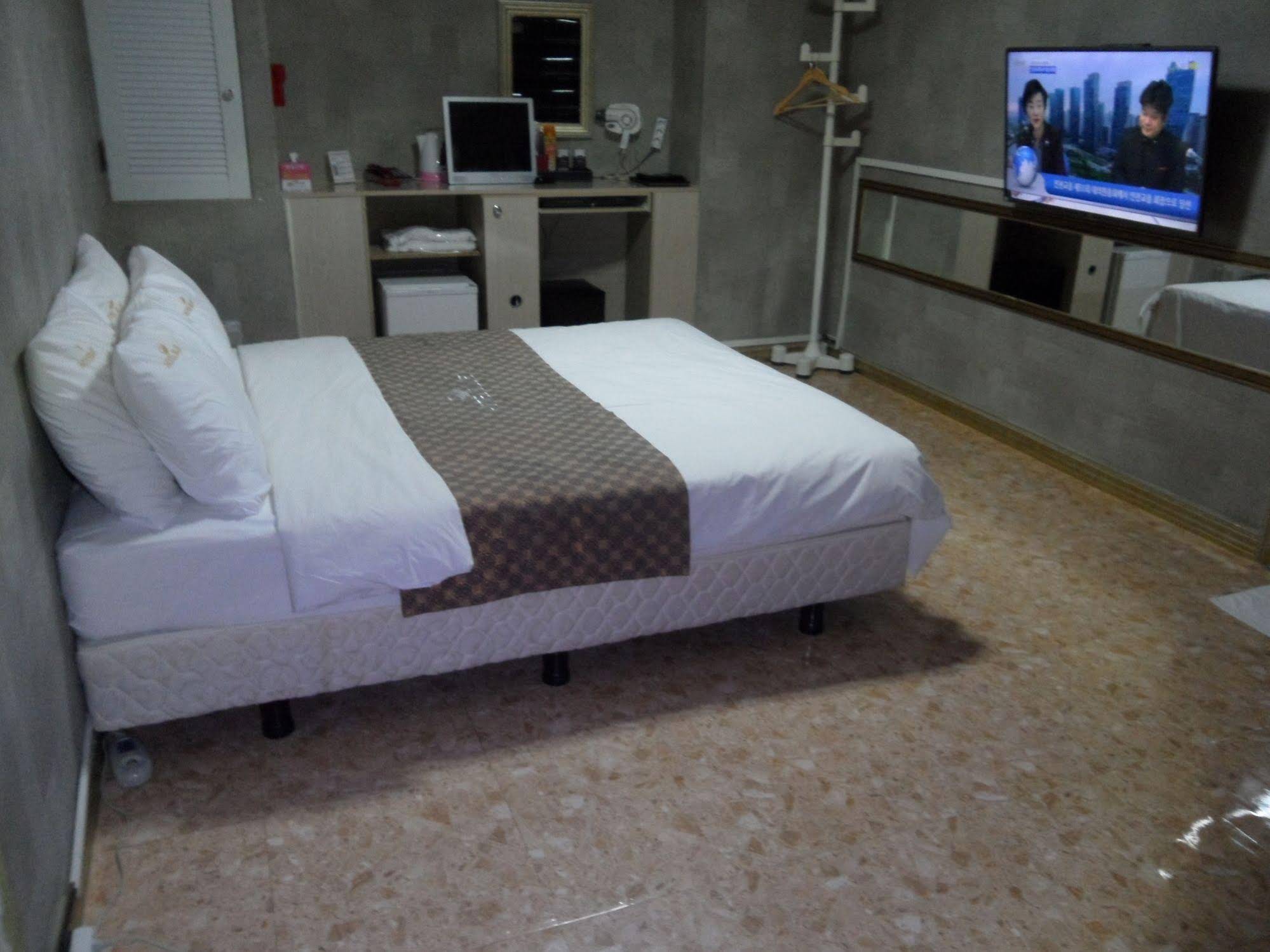 Songdo Blue Hotel