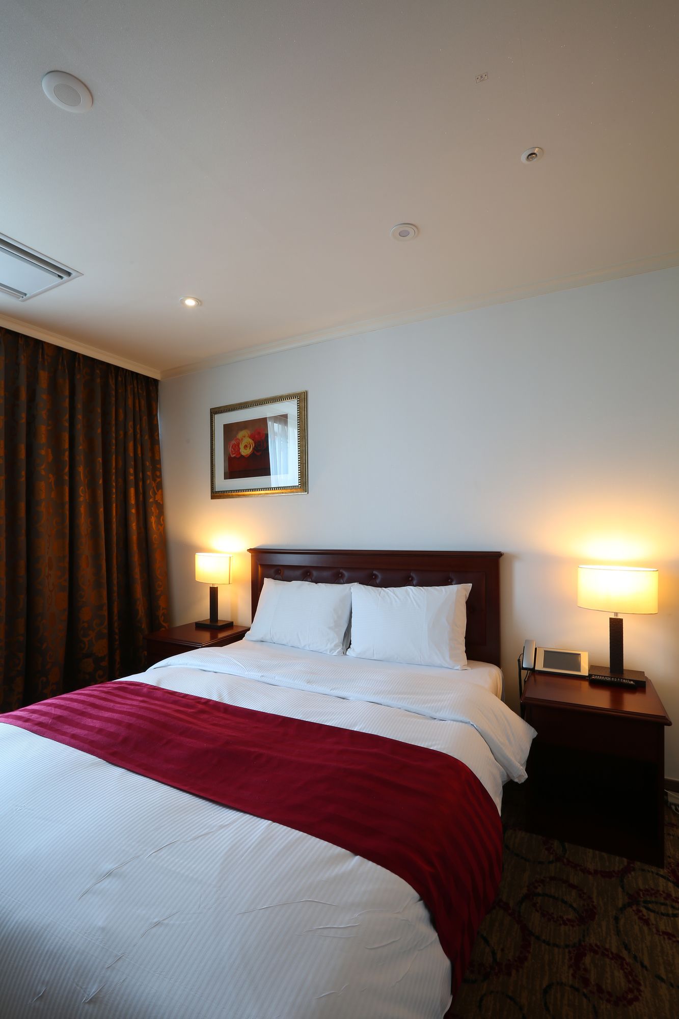 Stellar Marina Hotel