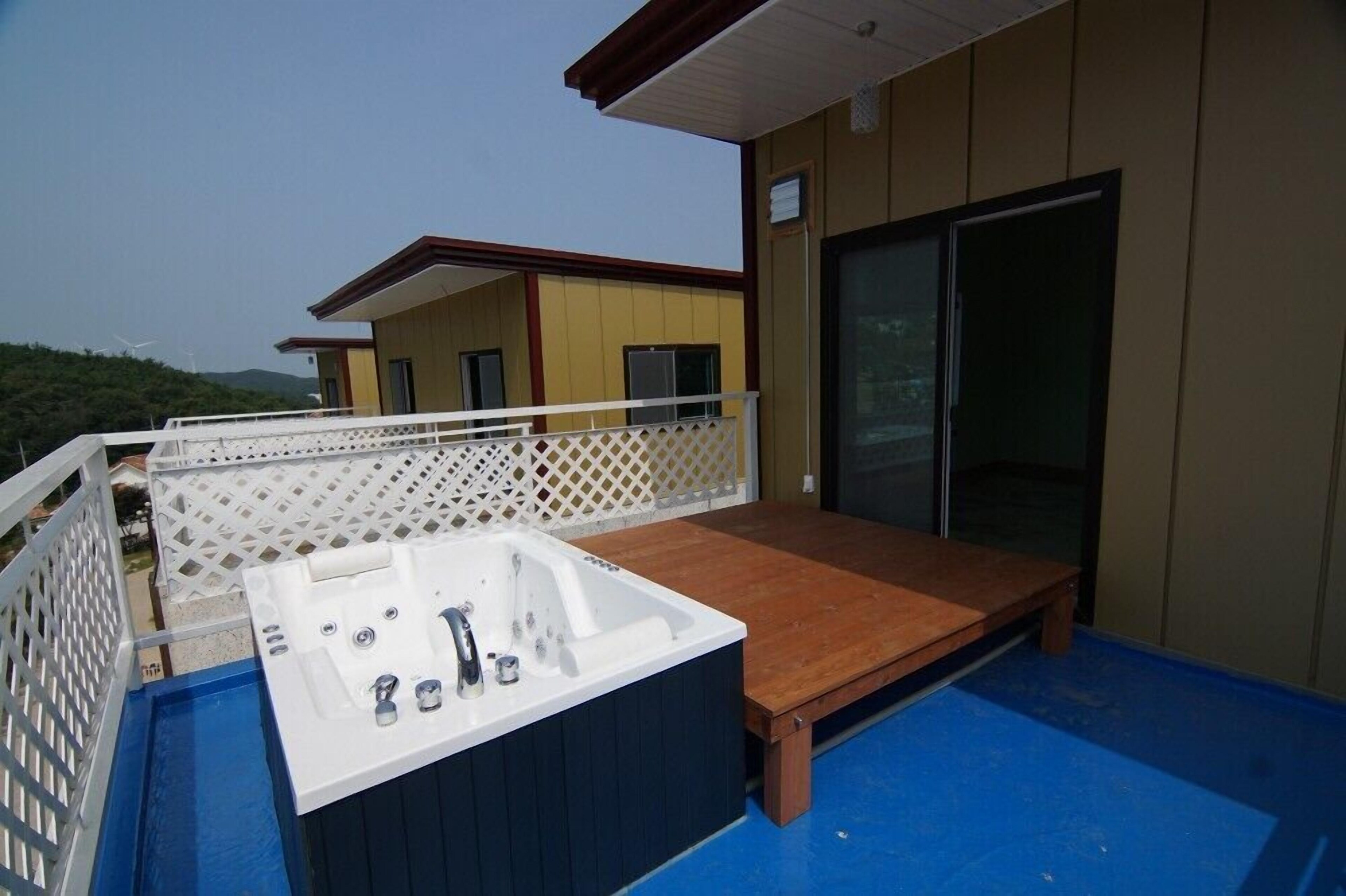 Sunrise Pension