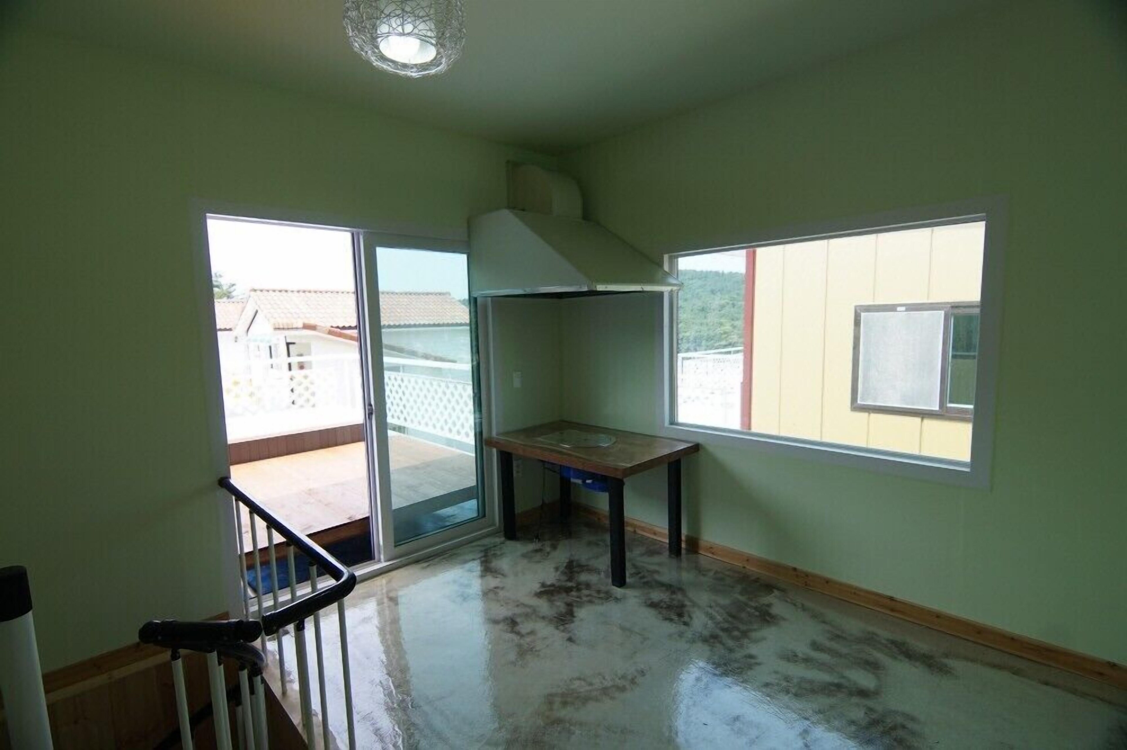 Sunrise Pension