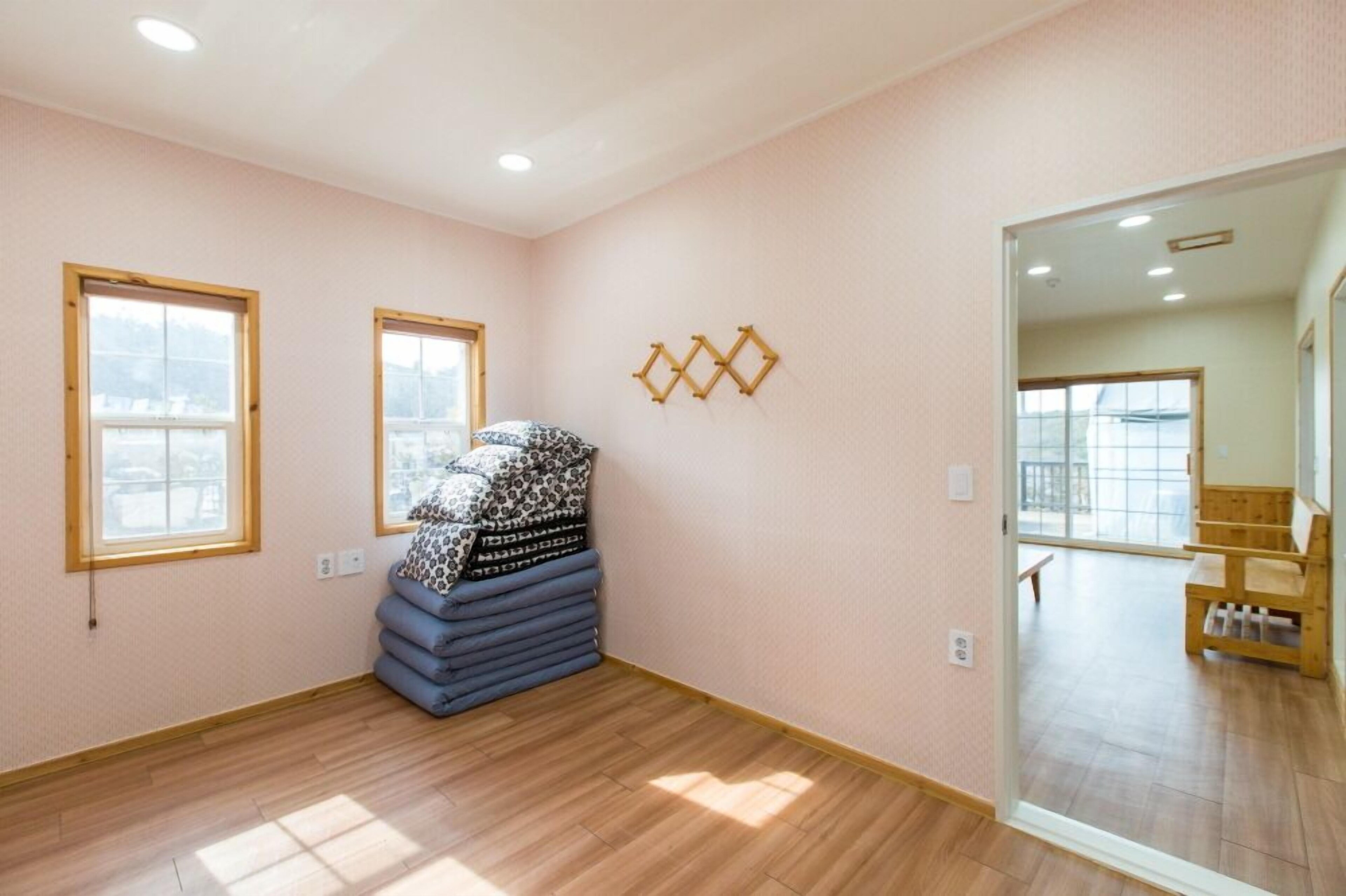 Sunrise Pension