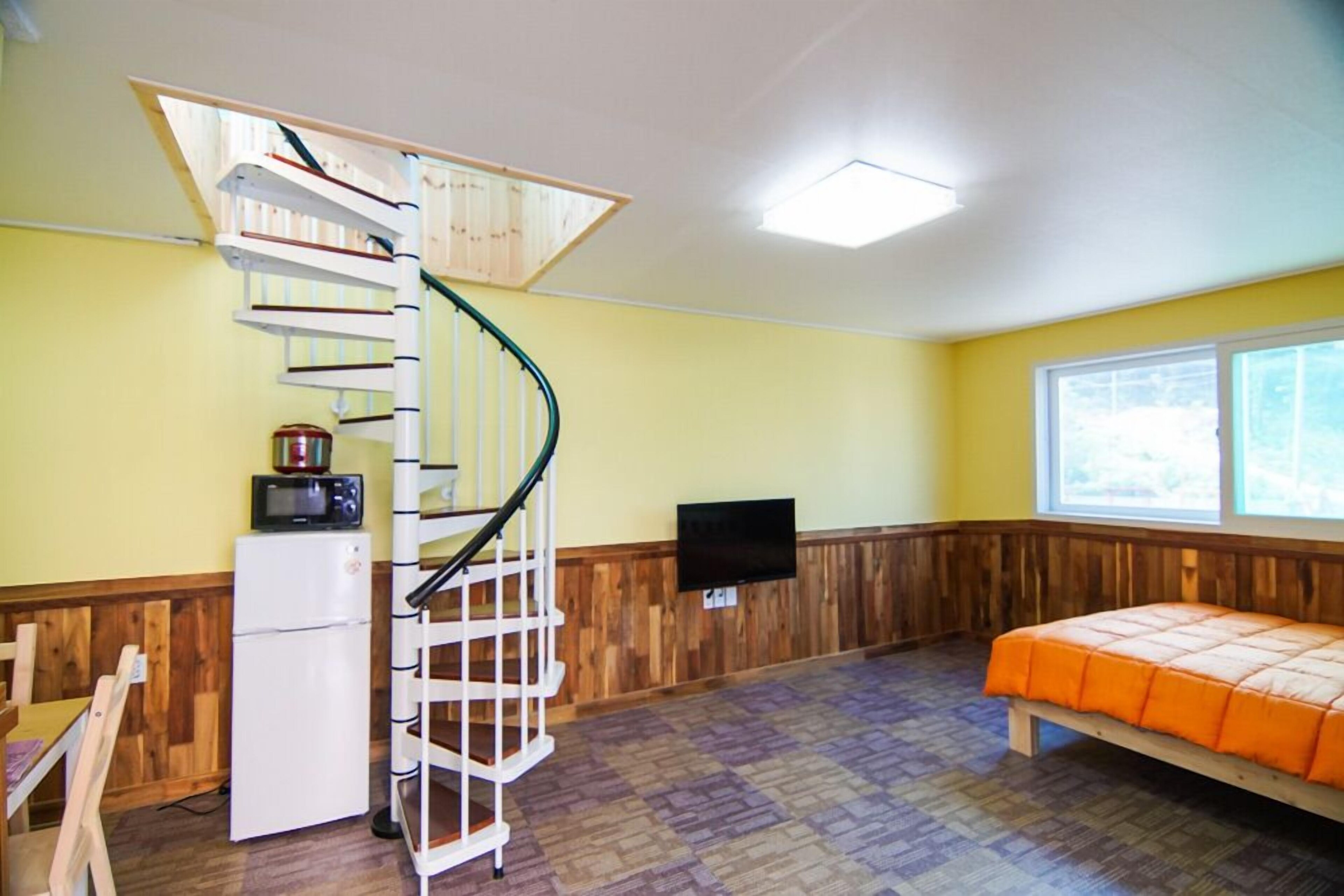 Sunrise Pension