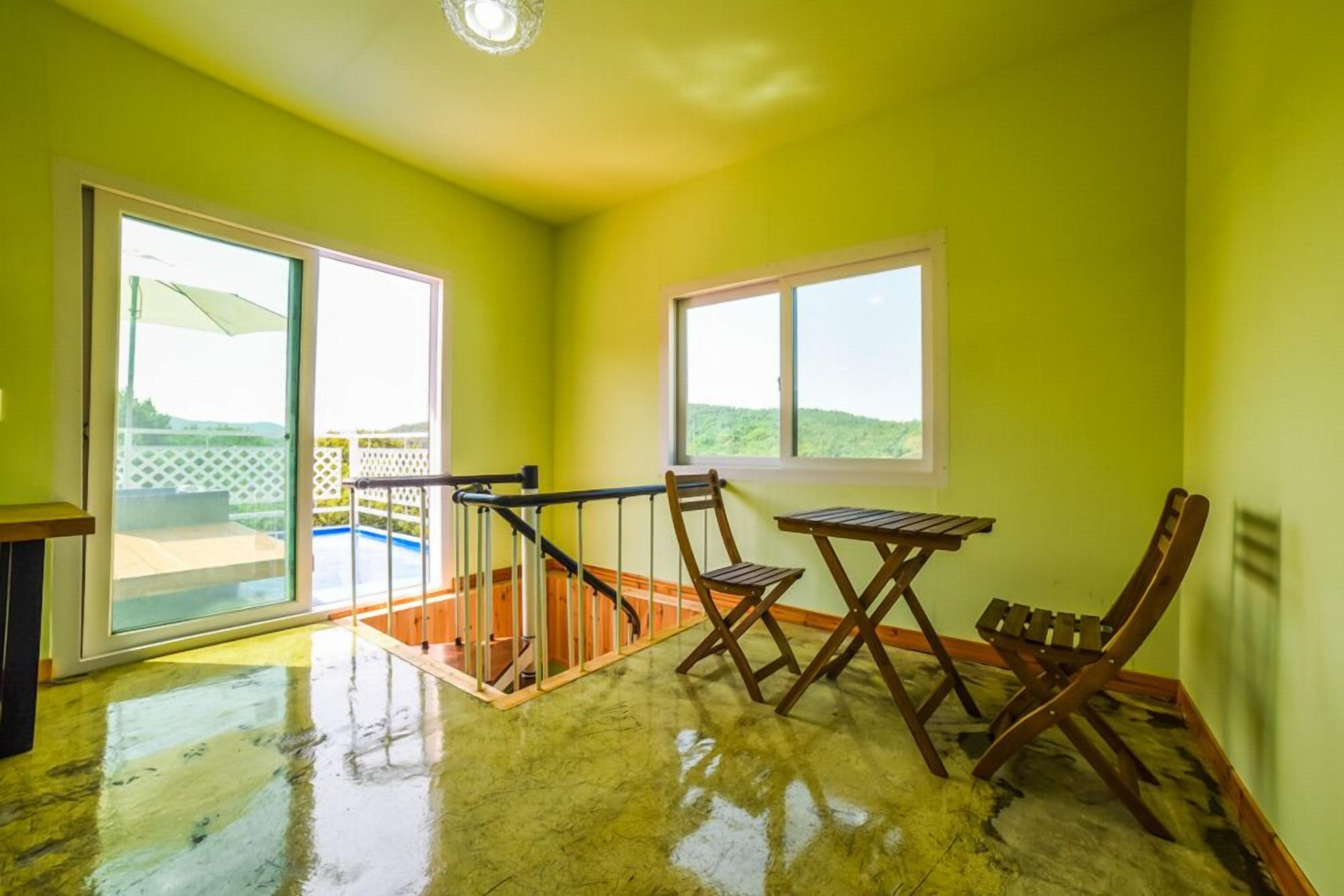Sunrise Pension