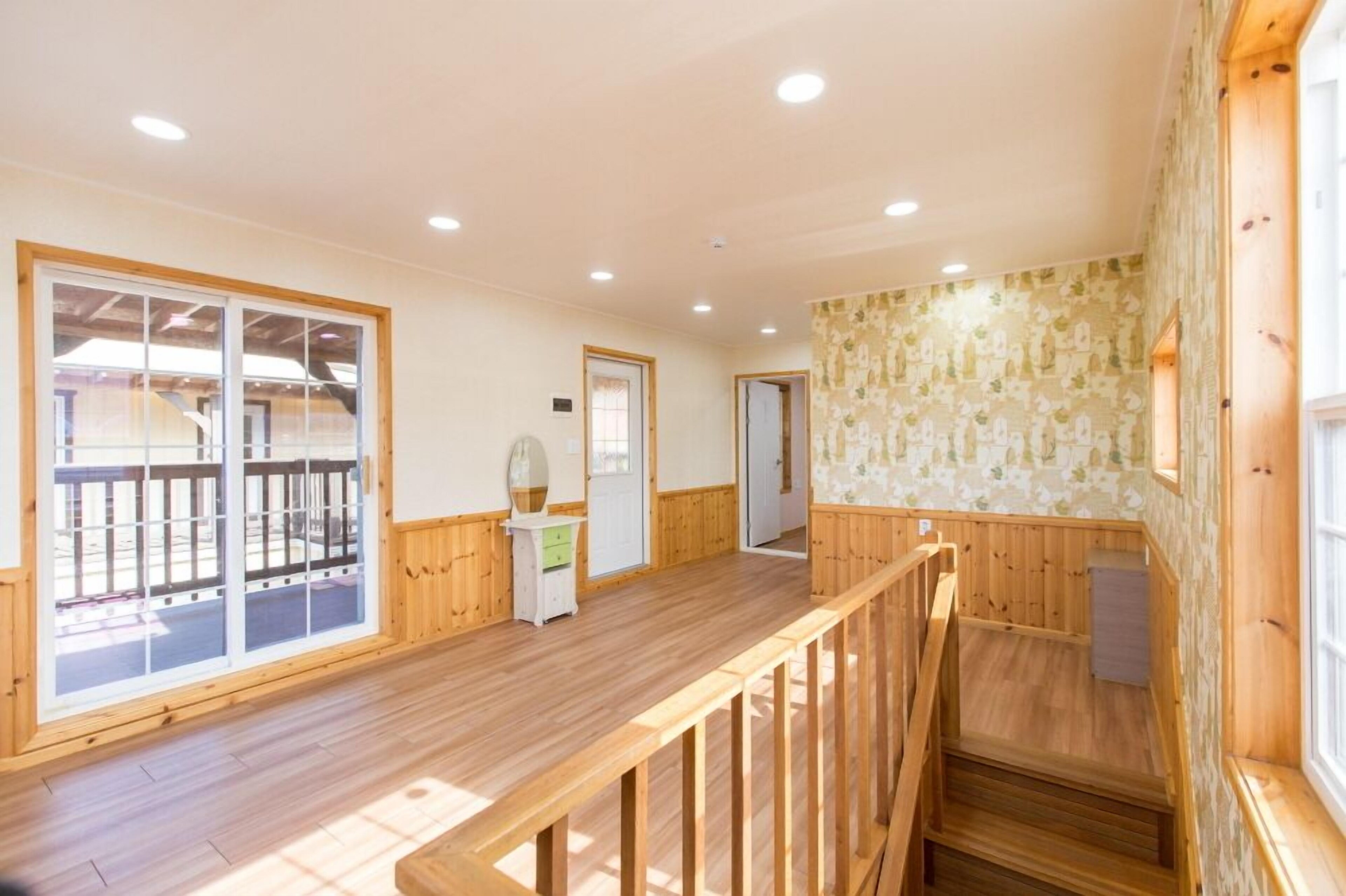 Sunrise Pension