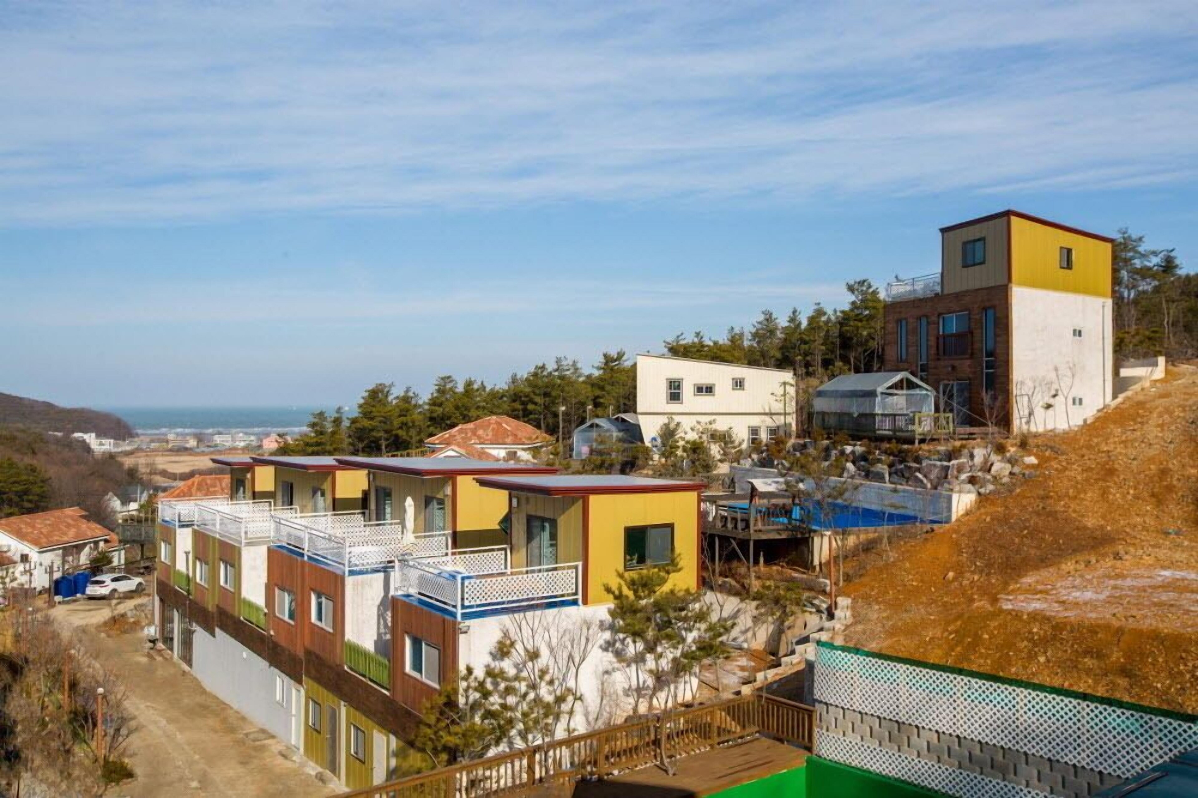 Sunrise Pension