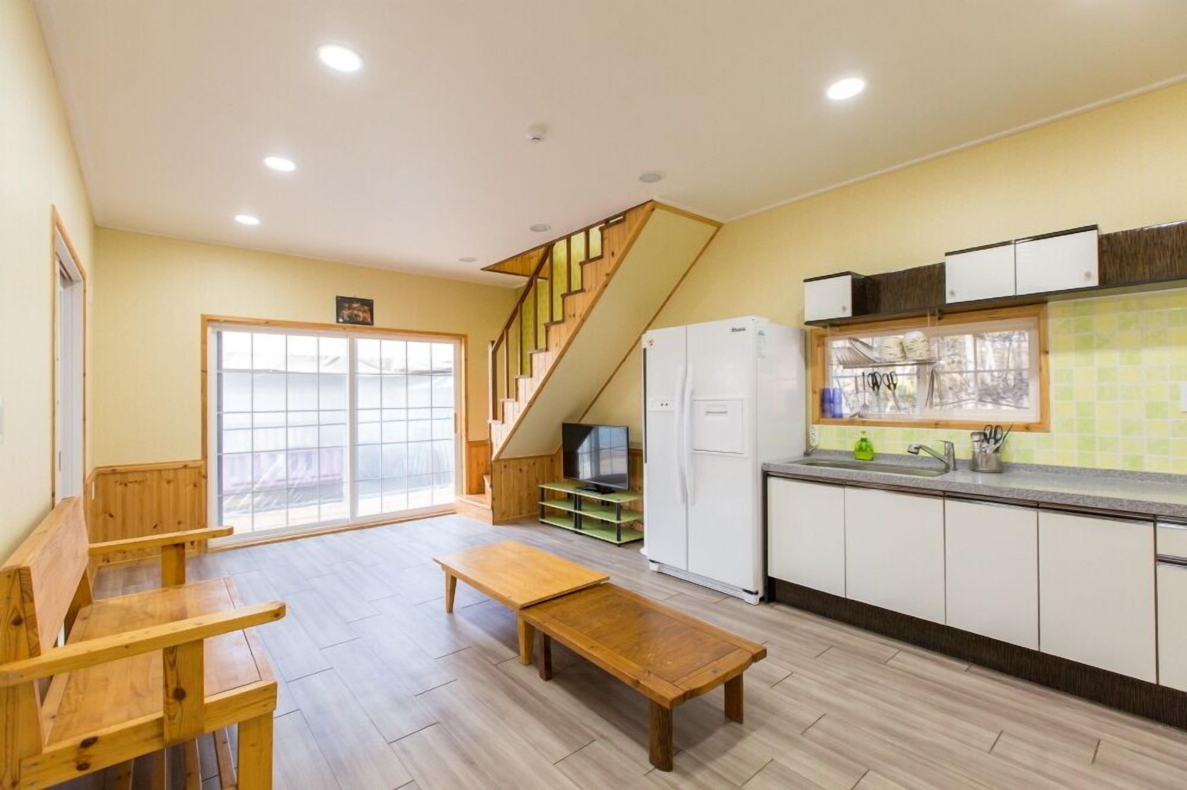 Sunrise Pension