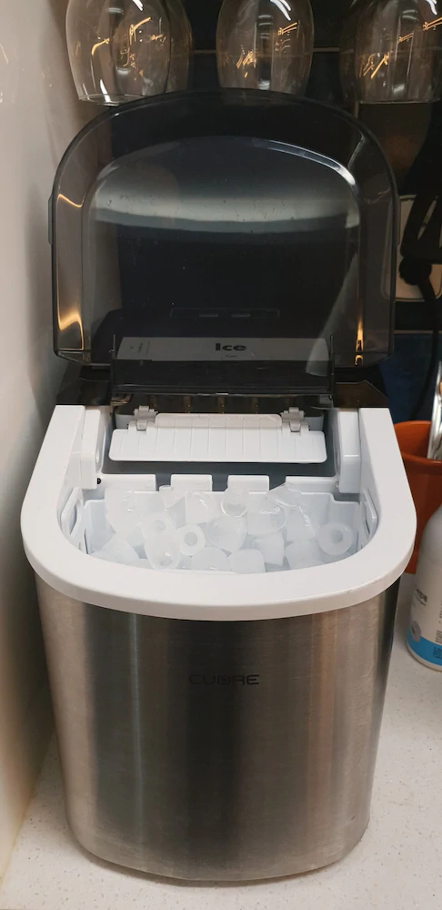 W Premium Airport Guesthouse