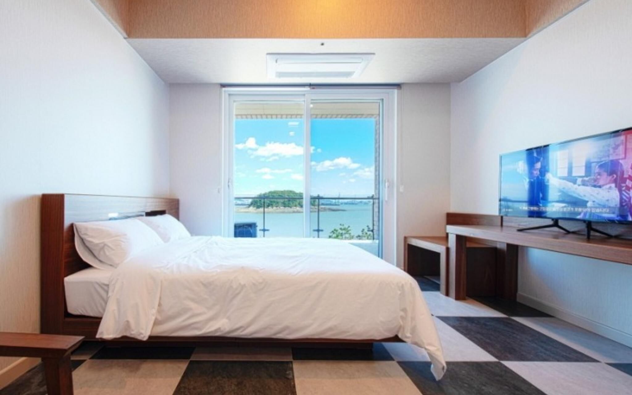 Yeongjongdo Blue Ocean Pension
