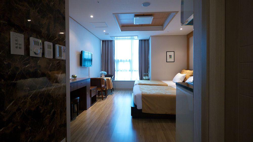 Hotel Zeumes Incheon Airport