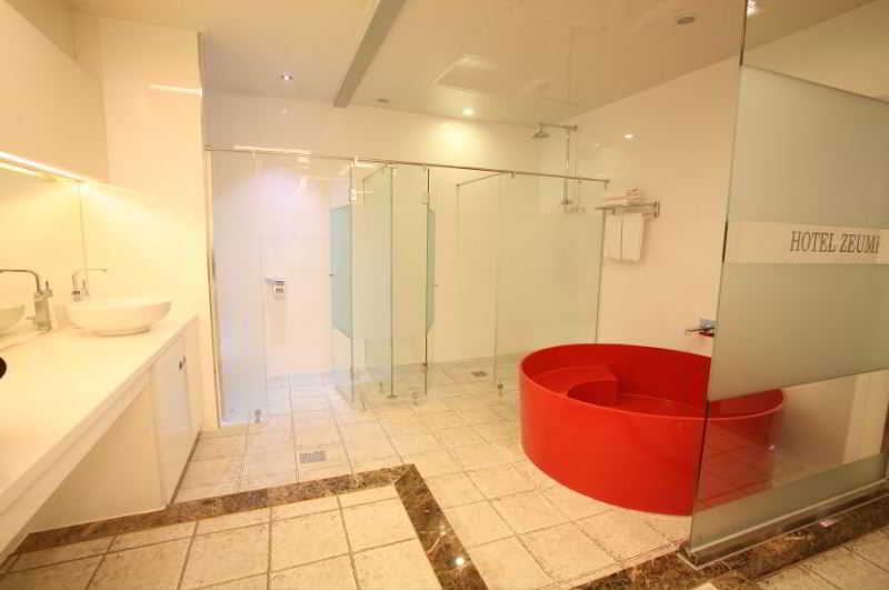 Hotel Zeumes Incheon Airport