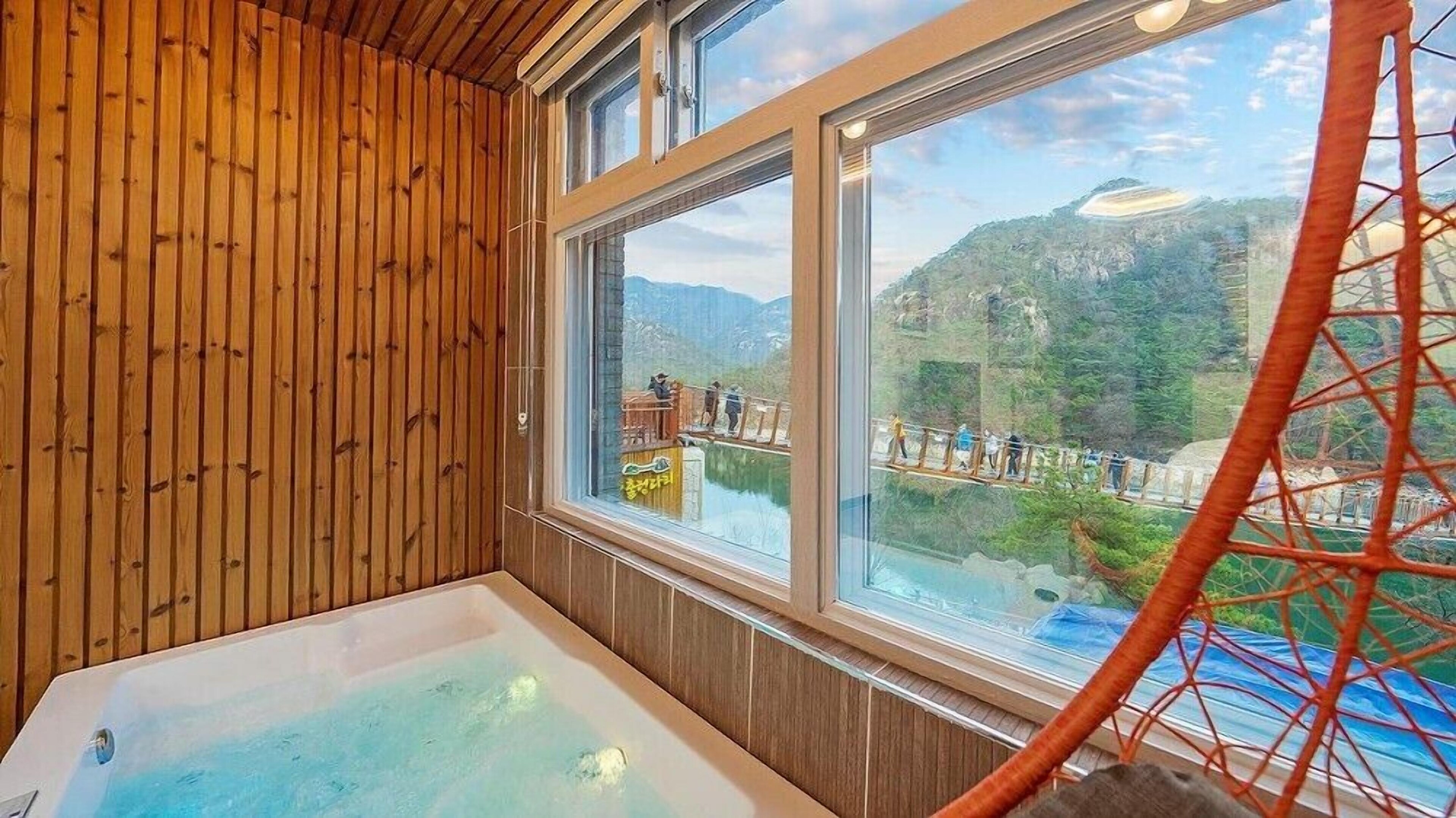 BS Jecheon Pension