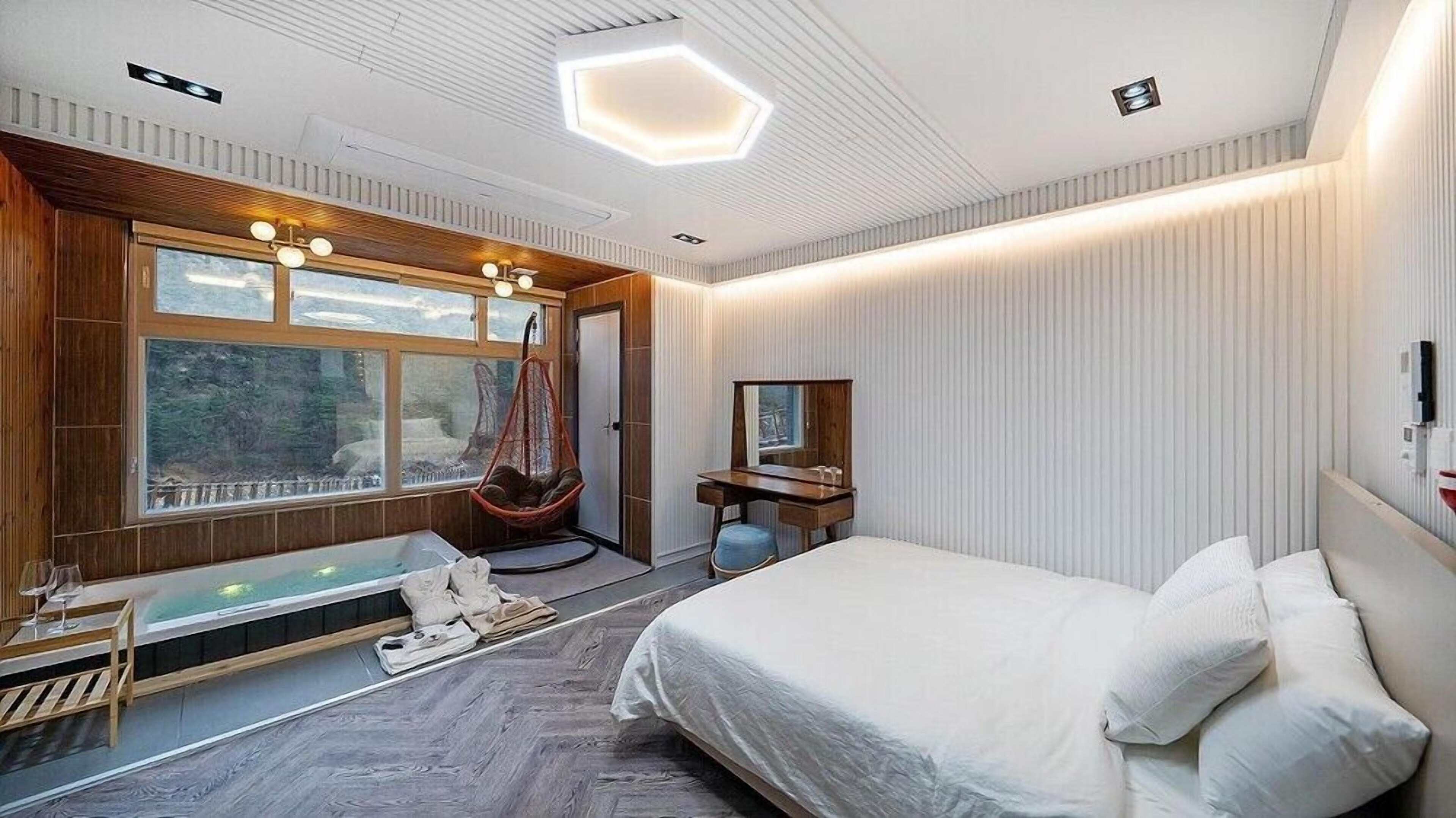 BS Jecheon Pension