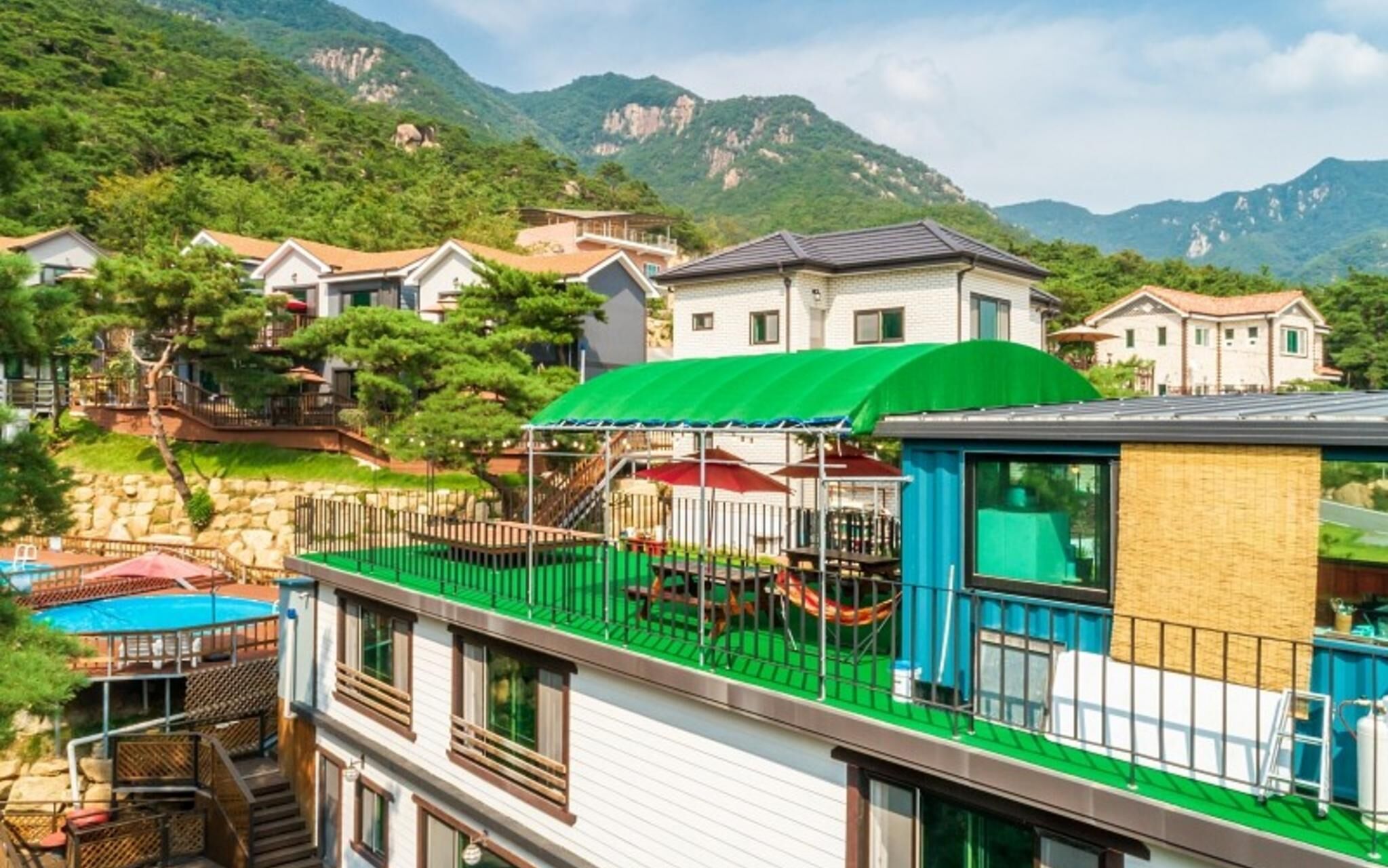 Four Seasons Pension Jecheon