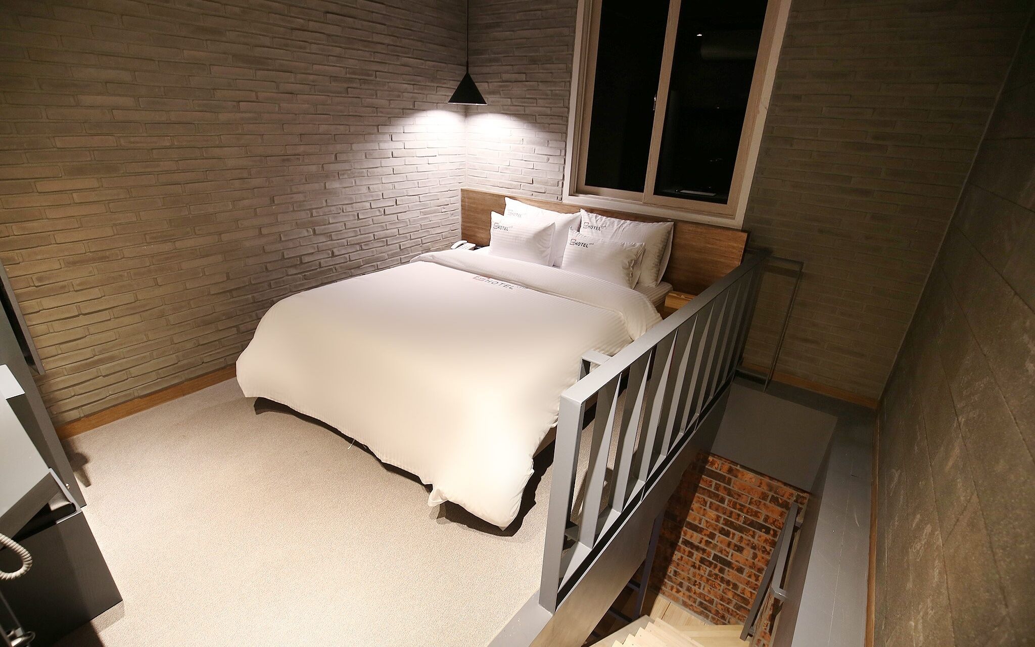 Jecheon Case Hotel