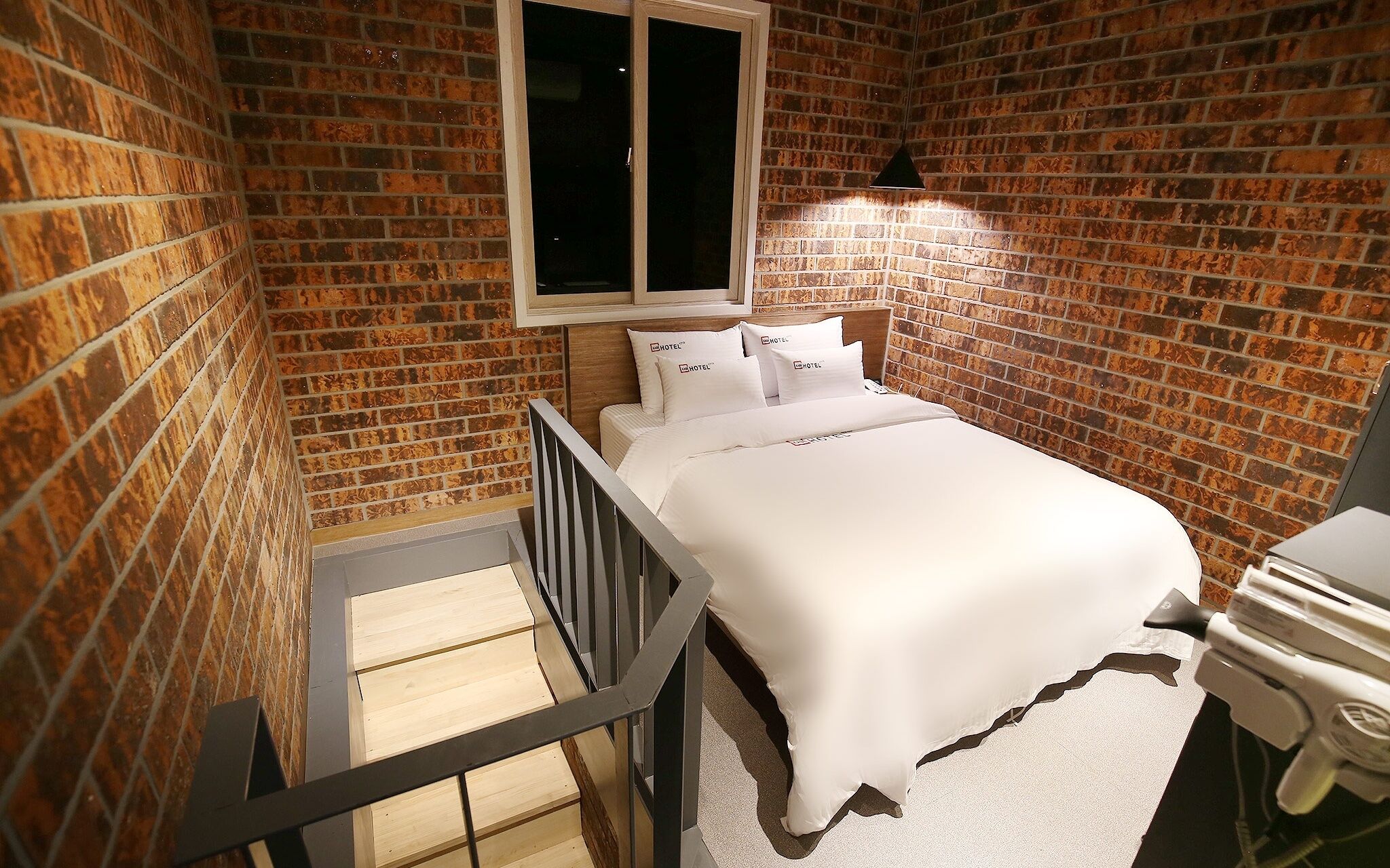 Jecheon Case Hotel