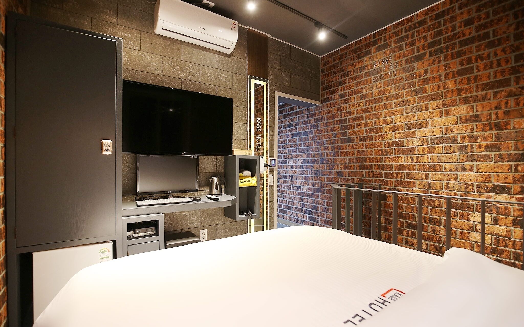 Jecheon Case Hotel