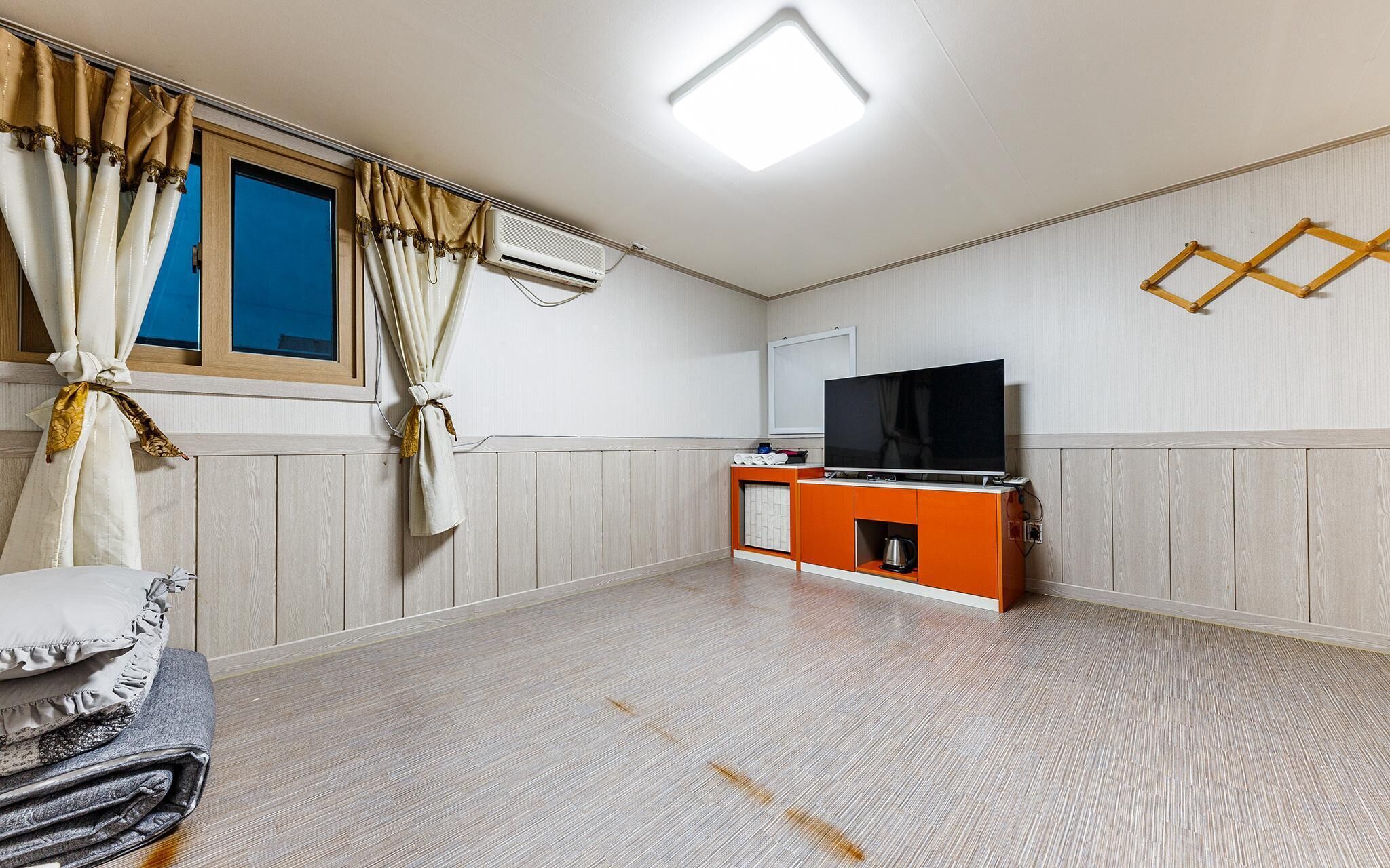 Jecheon Cello Motel