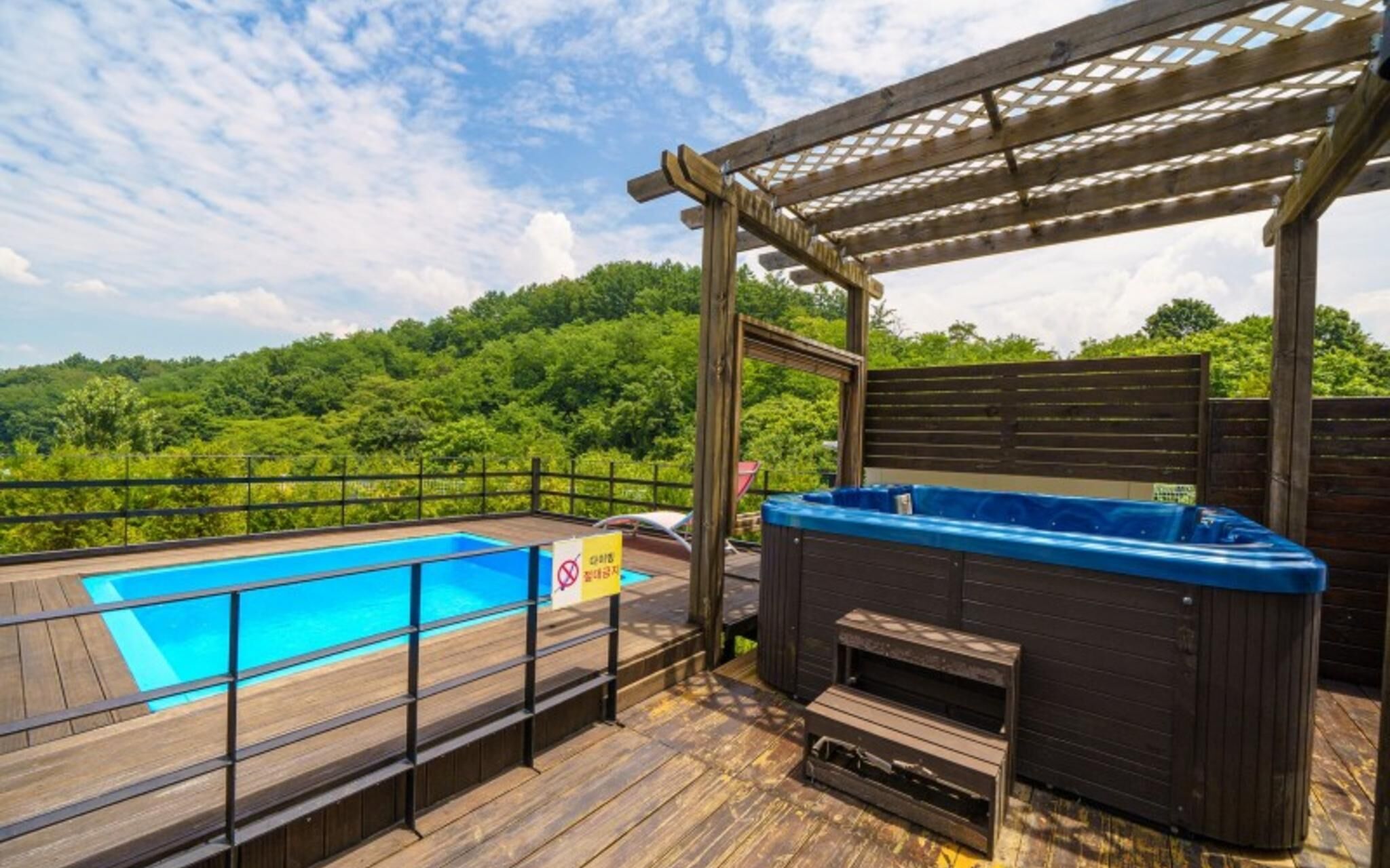 Jecheon De Tours Camp Club