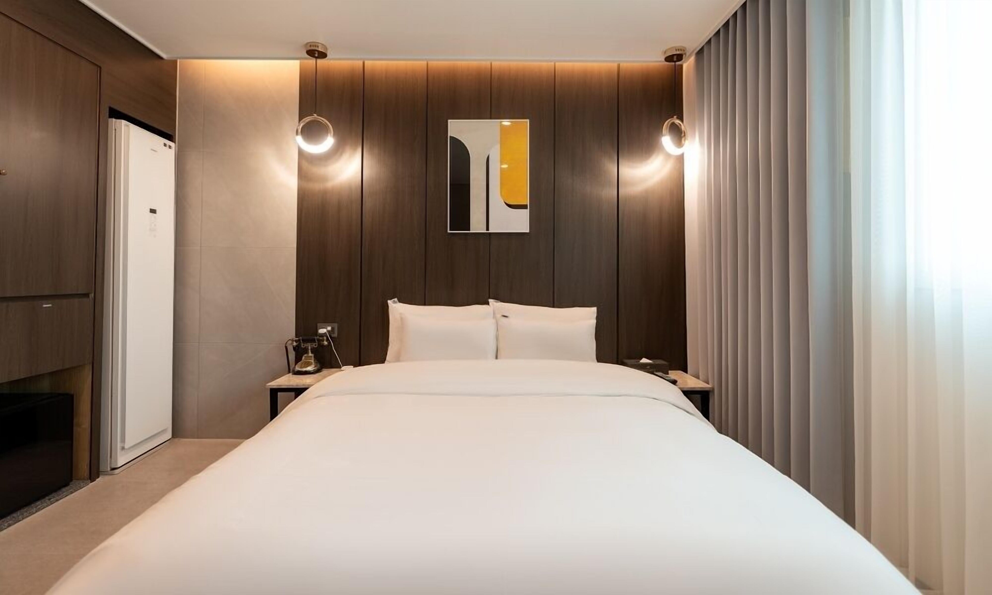 Jecheon Hound Hotel