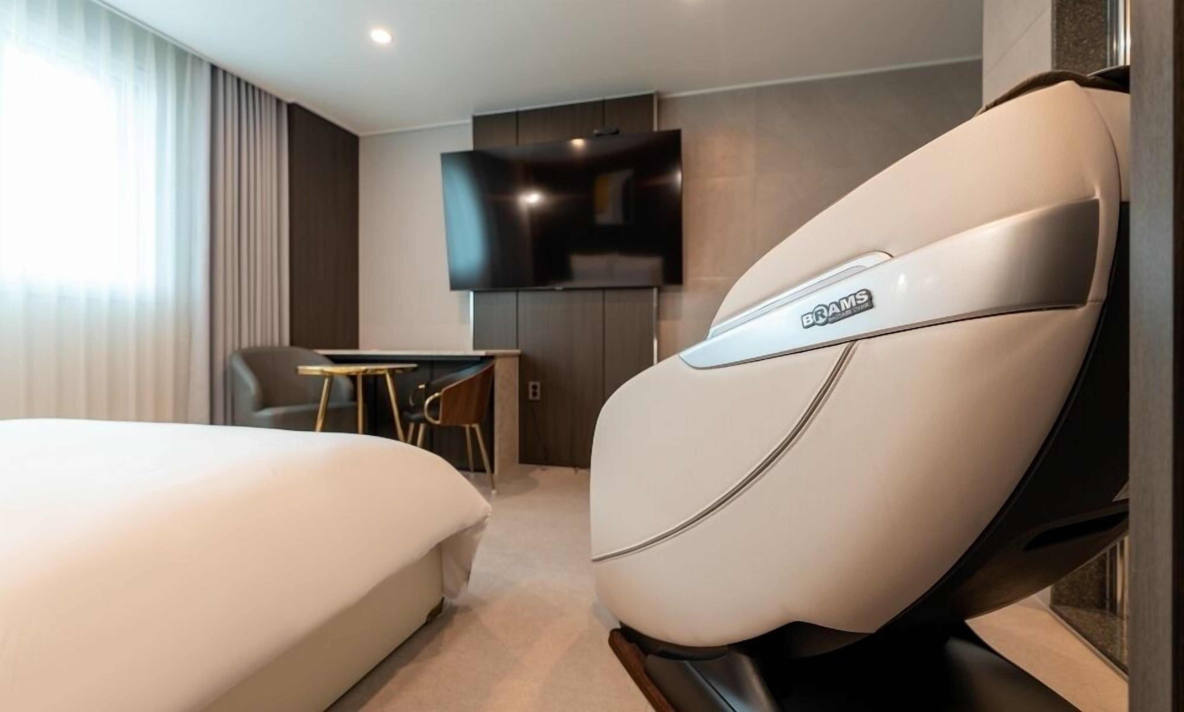 Jecheon Hound Hotel