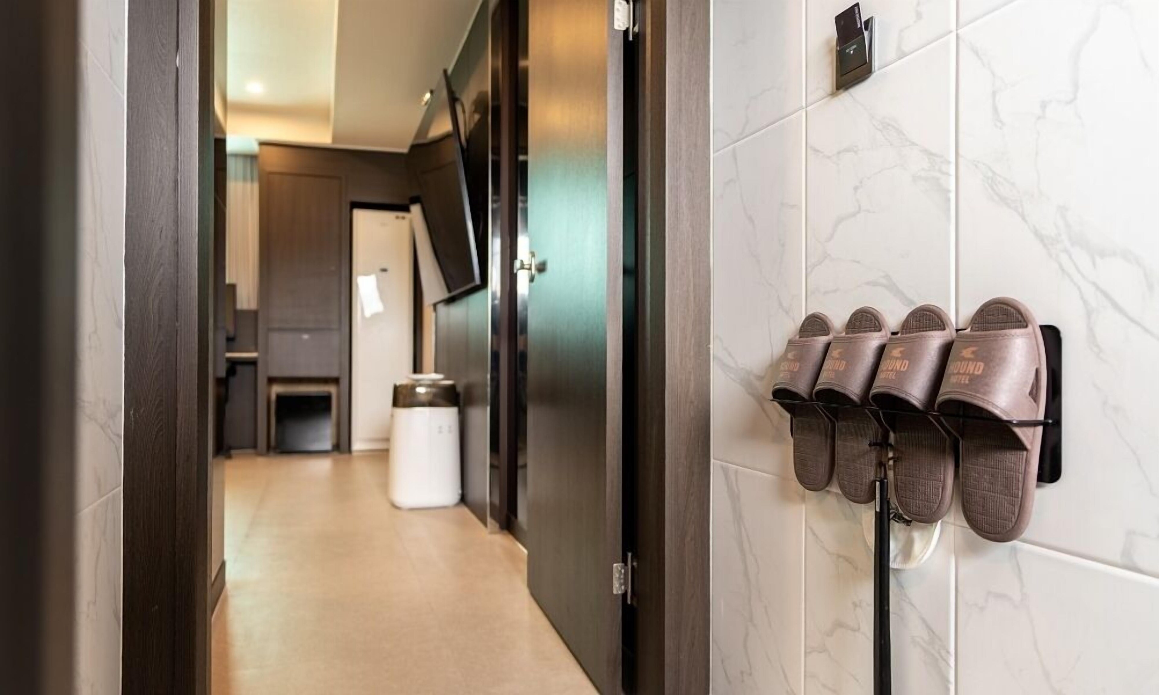 Jecheon Hound Hotel