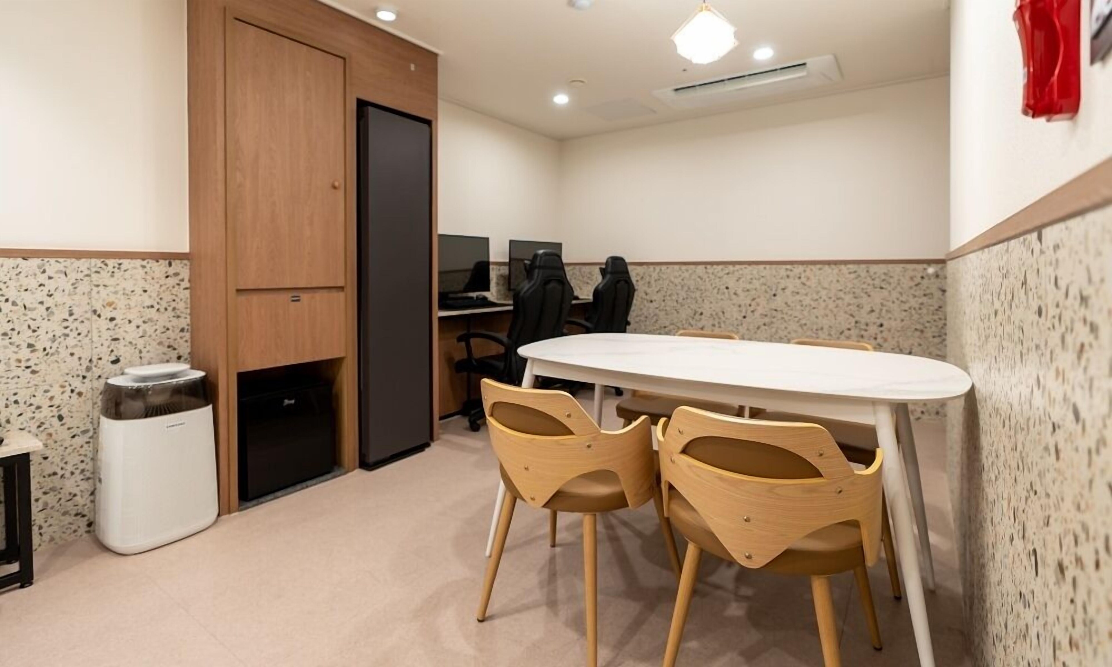 Jecheon Hound Hotel