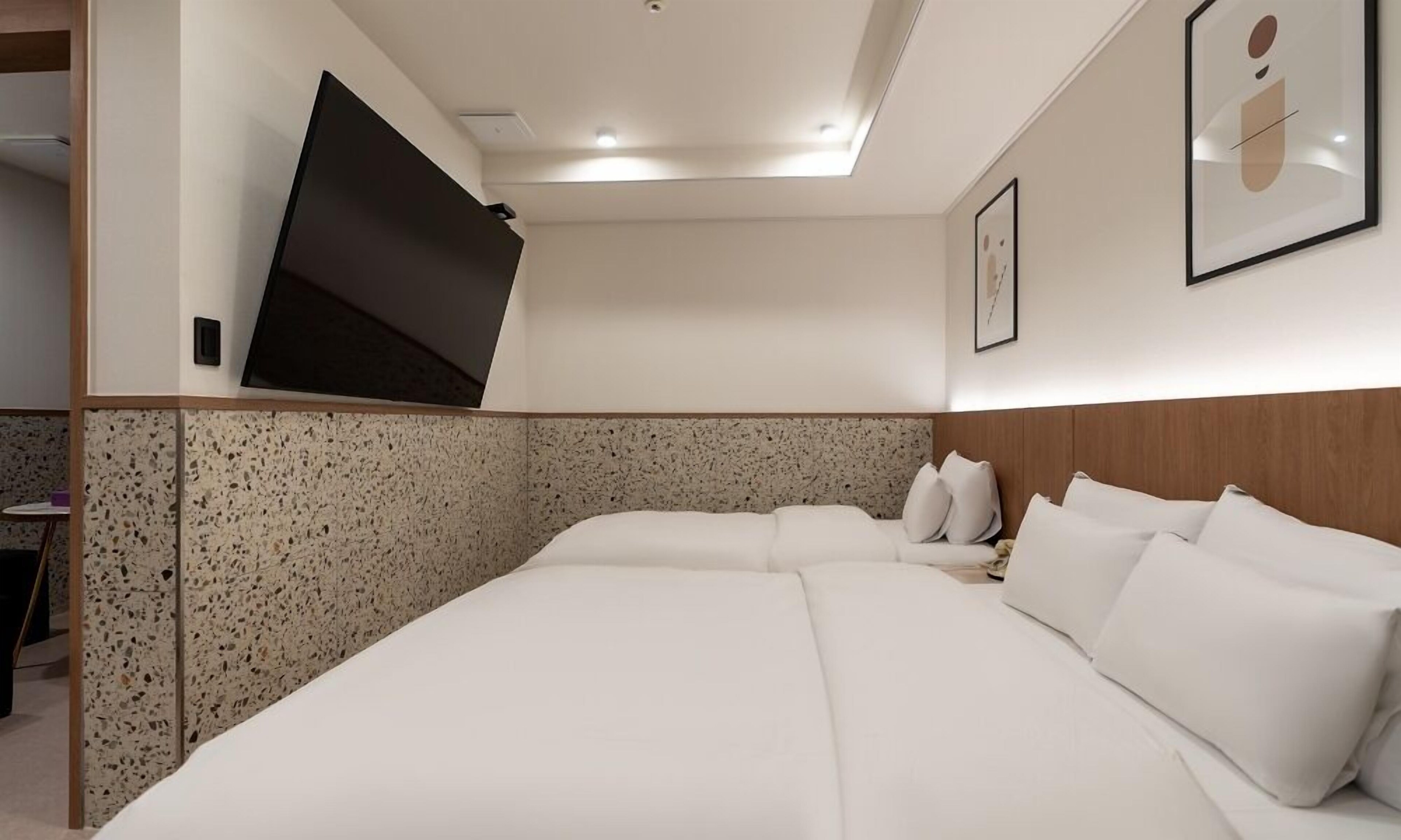 Jecheon Hound Hotel
