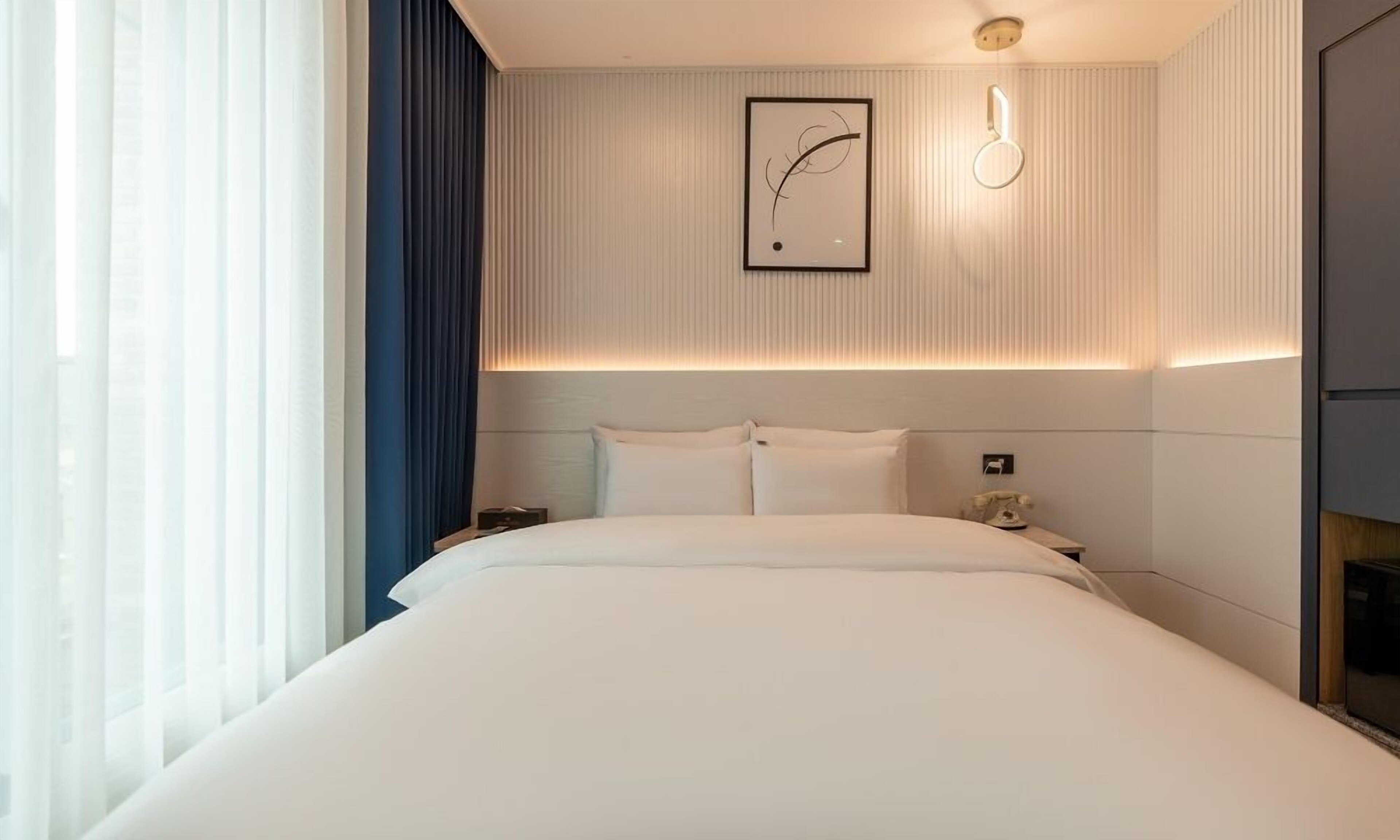 Jecheon Hound Hotel