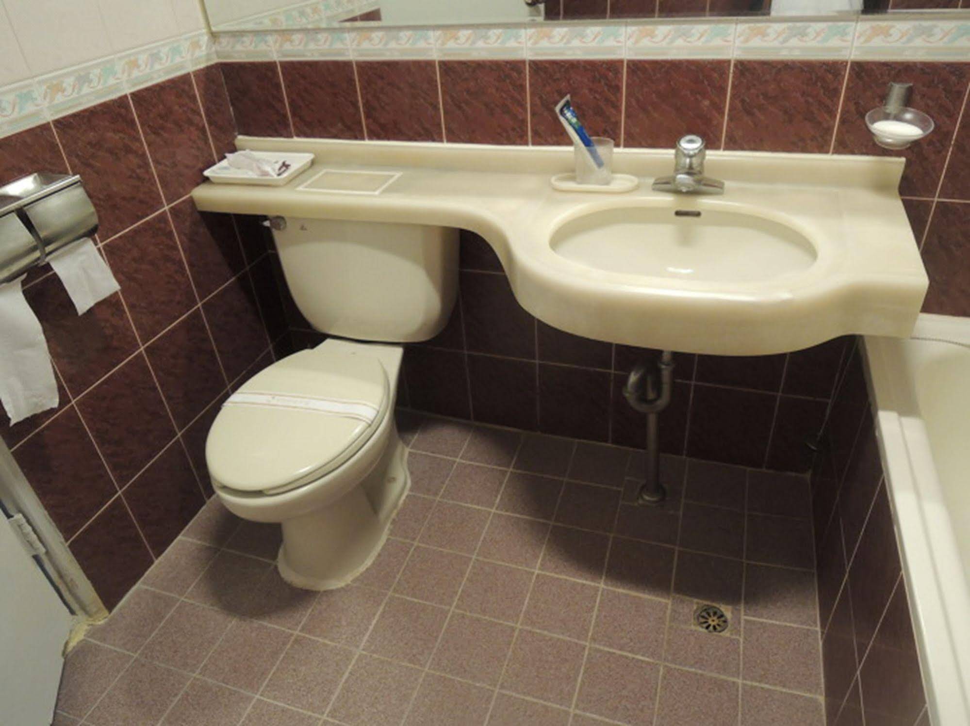 Jecheon Tourist Hotel