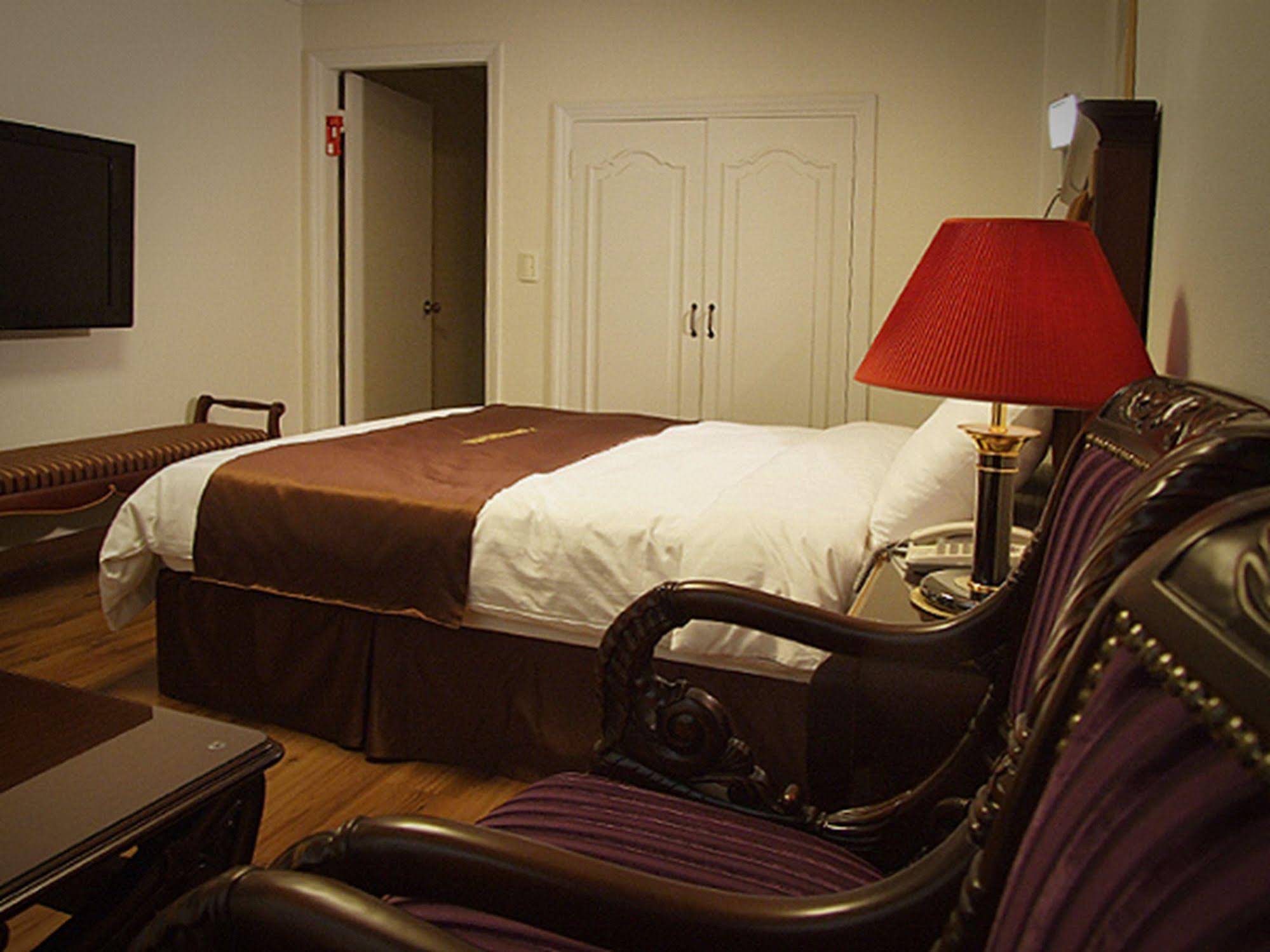 Jecheon Tourist Hotel