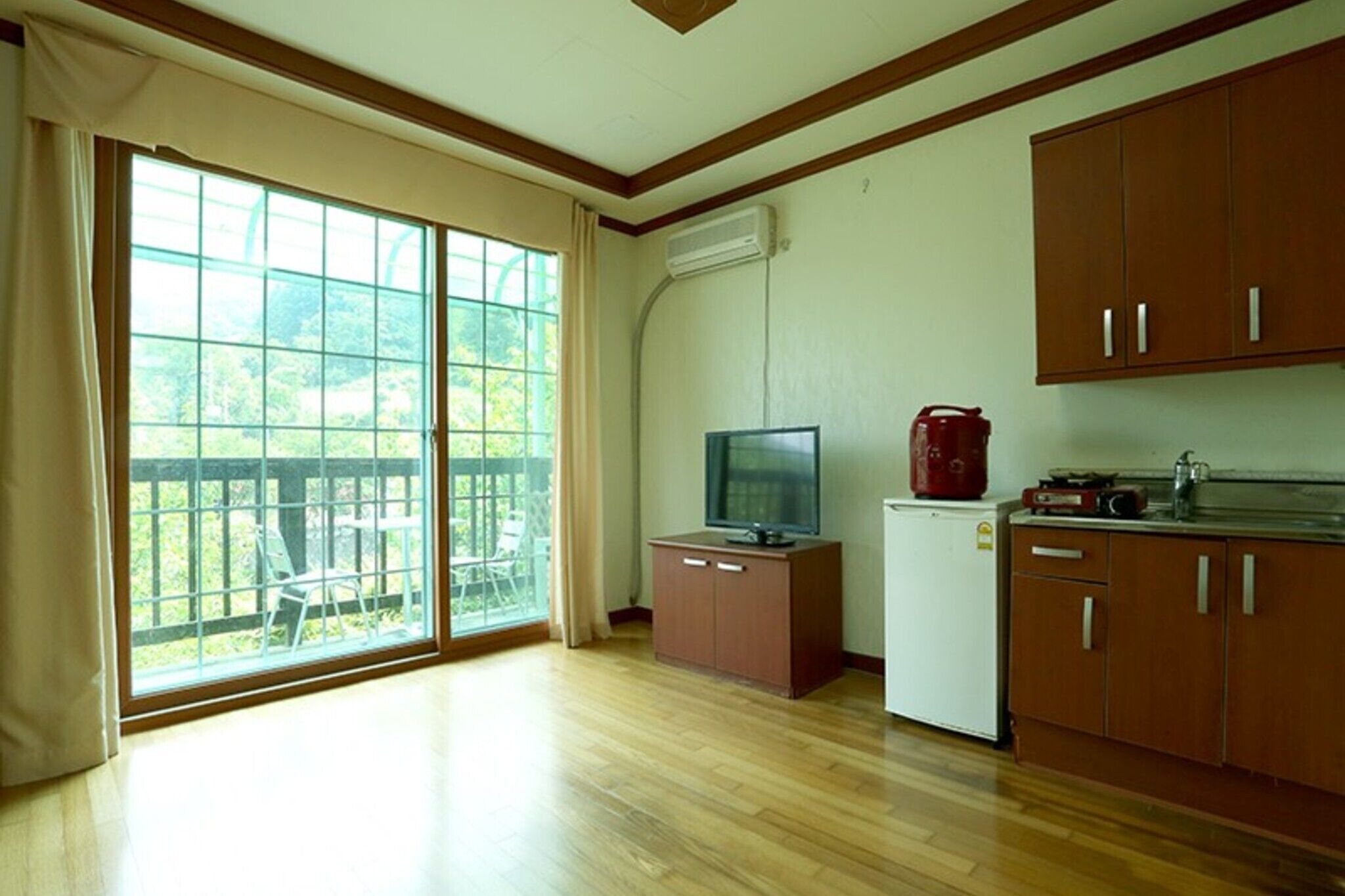 Worak Pensionville Gauguin's House