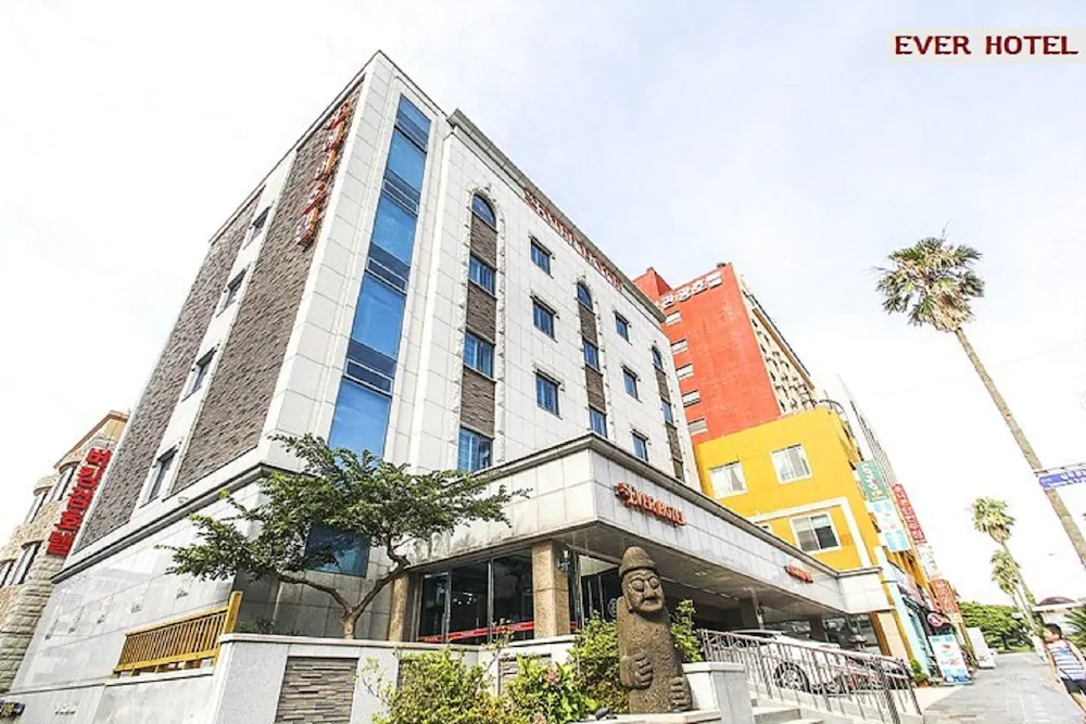 Ever Hotel