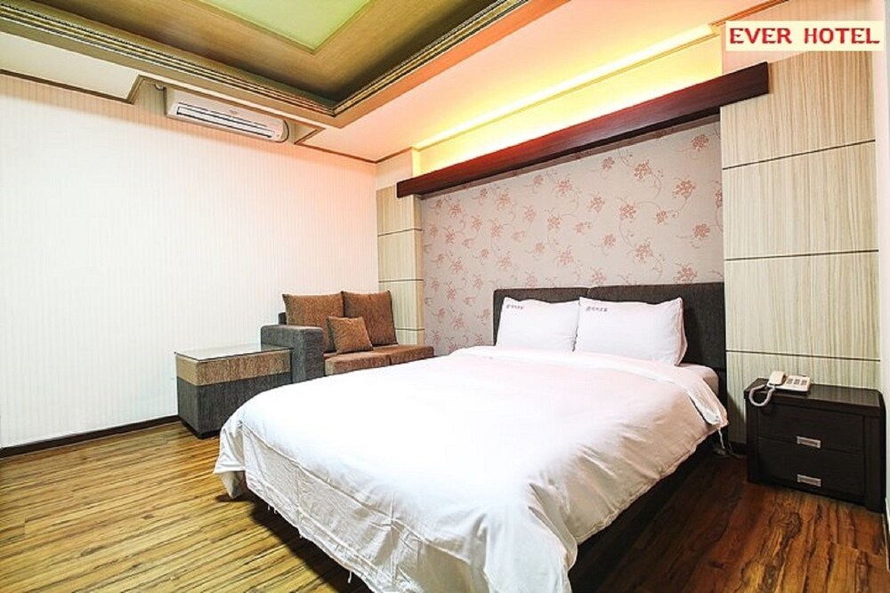 Ever Hotel