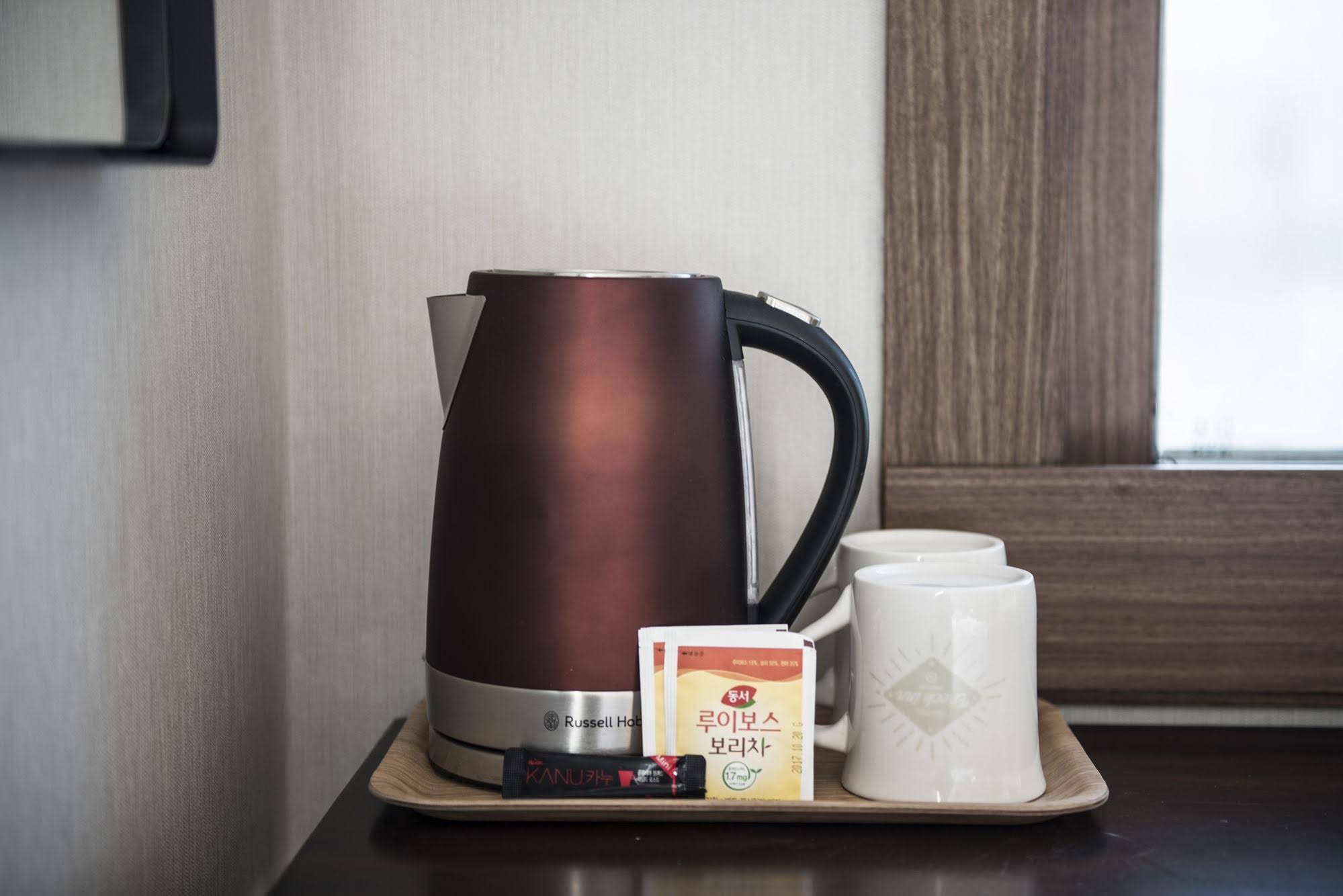Hotel Check Inn