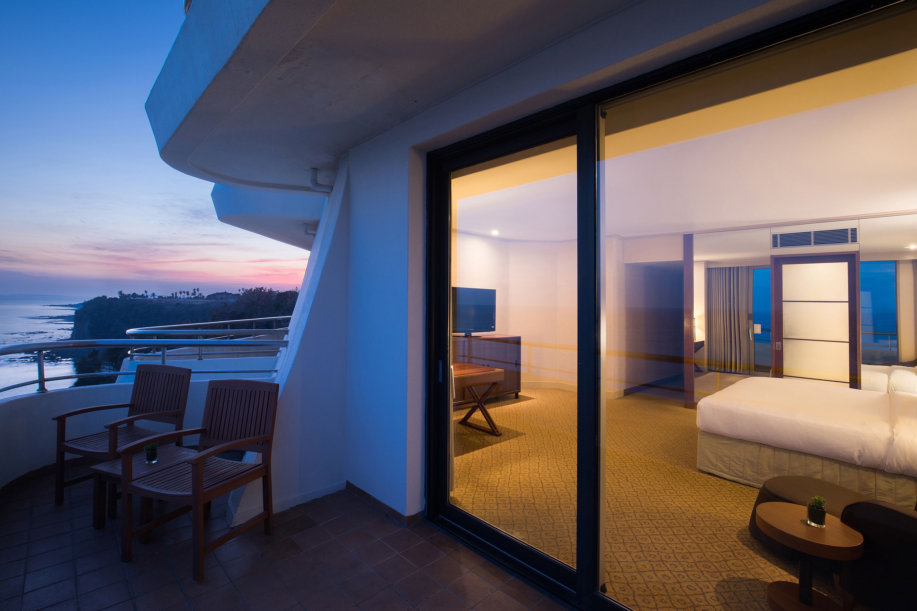 Parnas Hotel Jeju