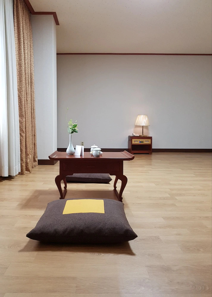 Pearl Hotel Jeju