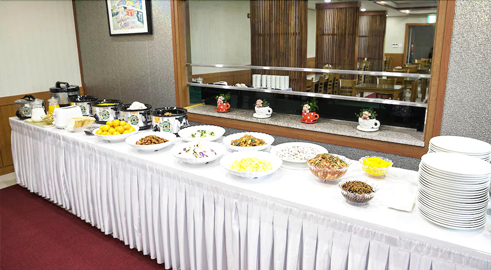 Ra Hotel
