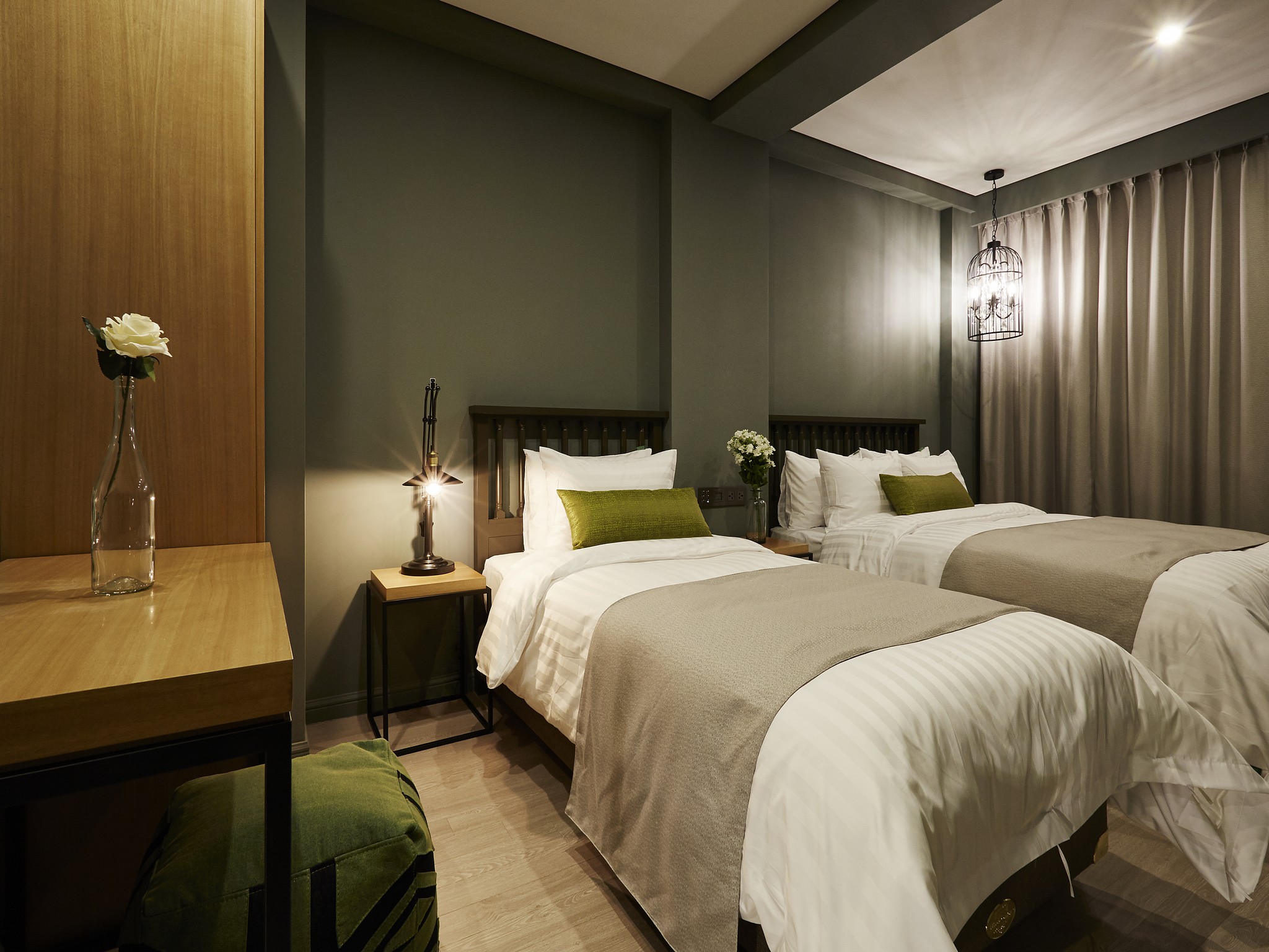 Urban Island Hotel