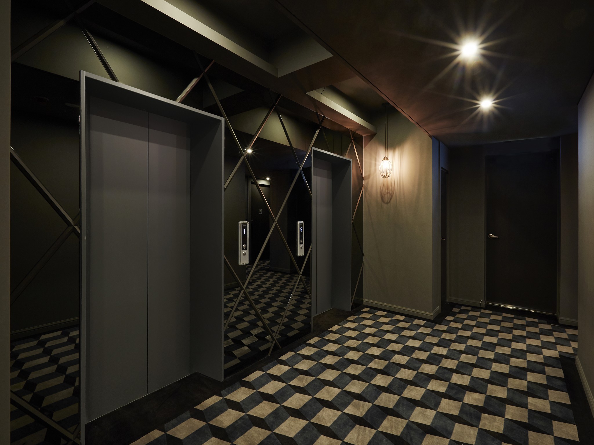 Urban Island Hotel