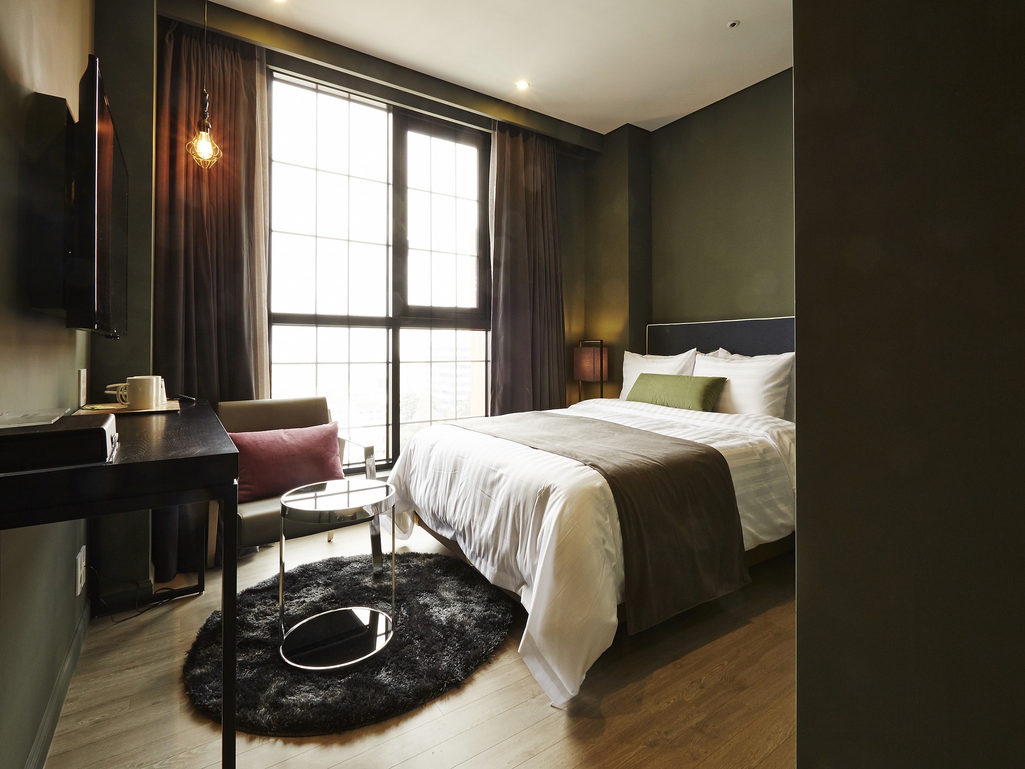 Urban Island Hotel