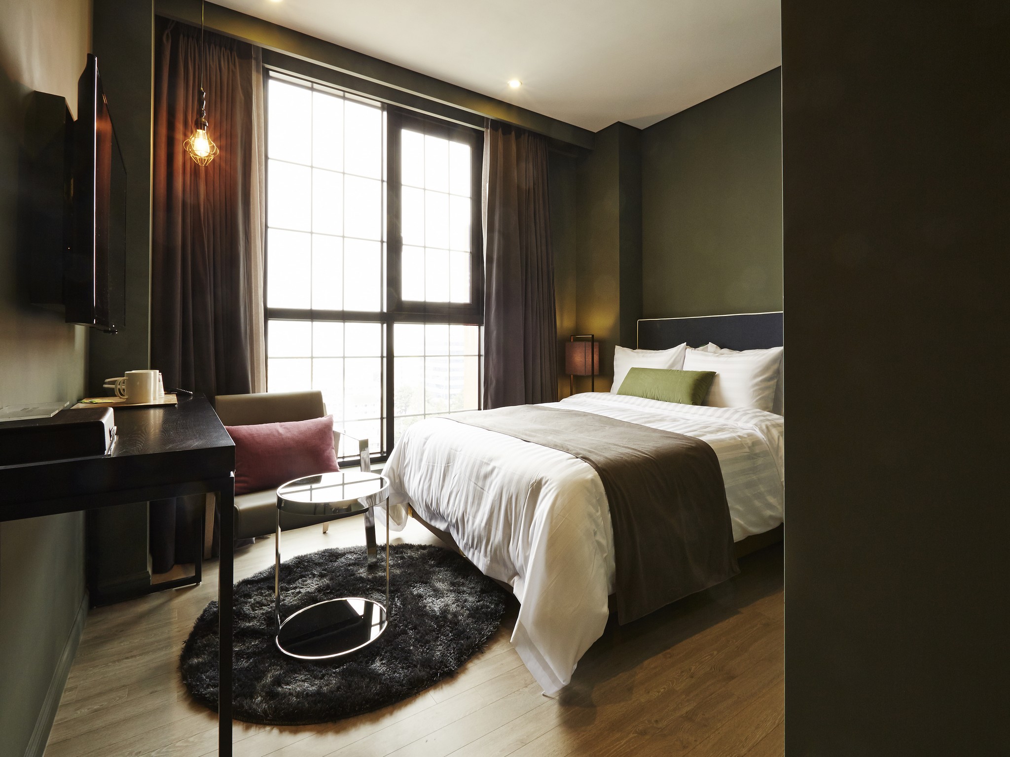 Urban Island Hotel